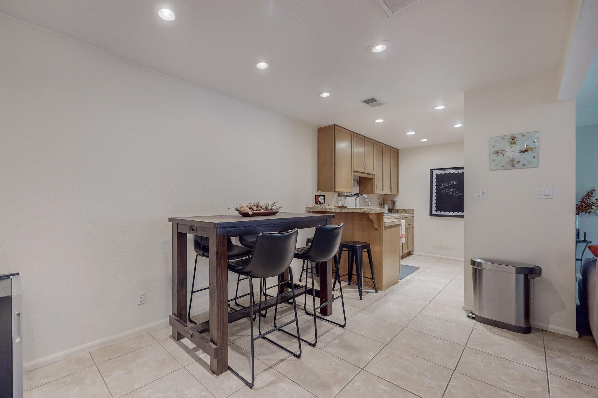 2900 Vista Del Rey NE 8c