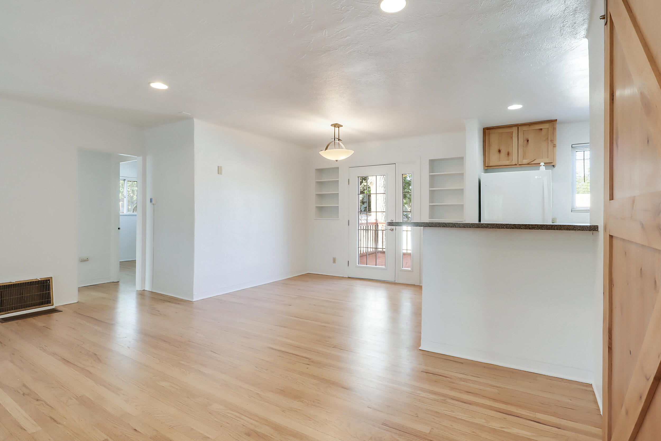 521 Richmond Drive SE