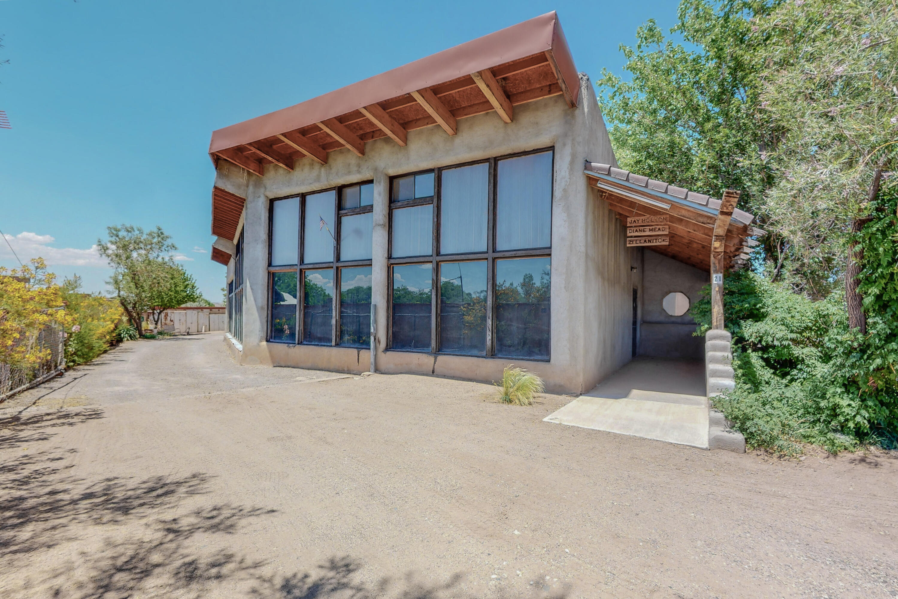 21 Llanito Road