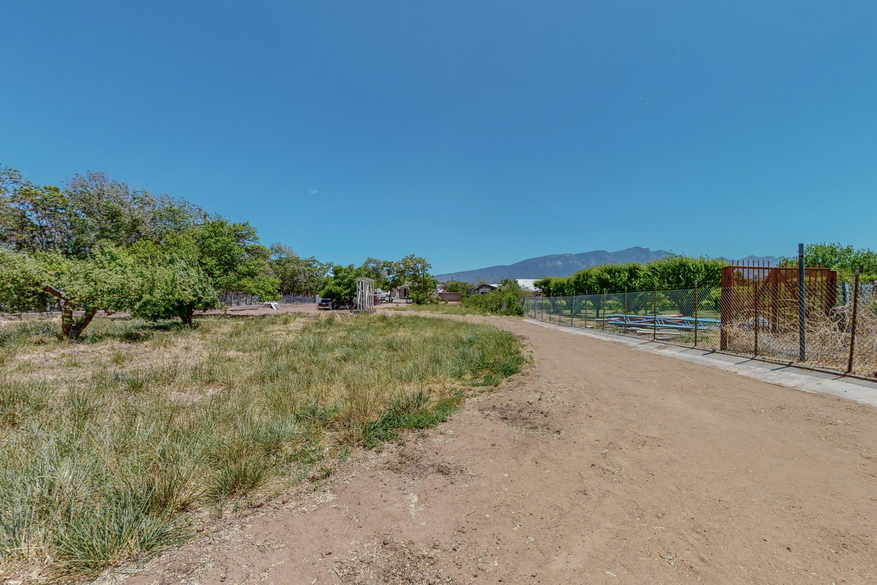 21 Llanito Road