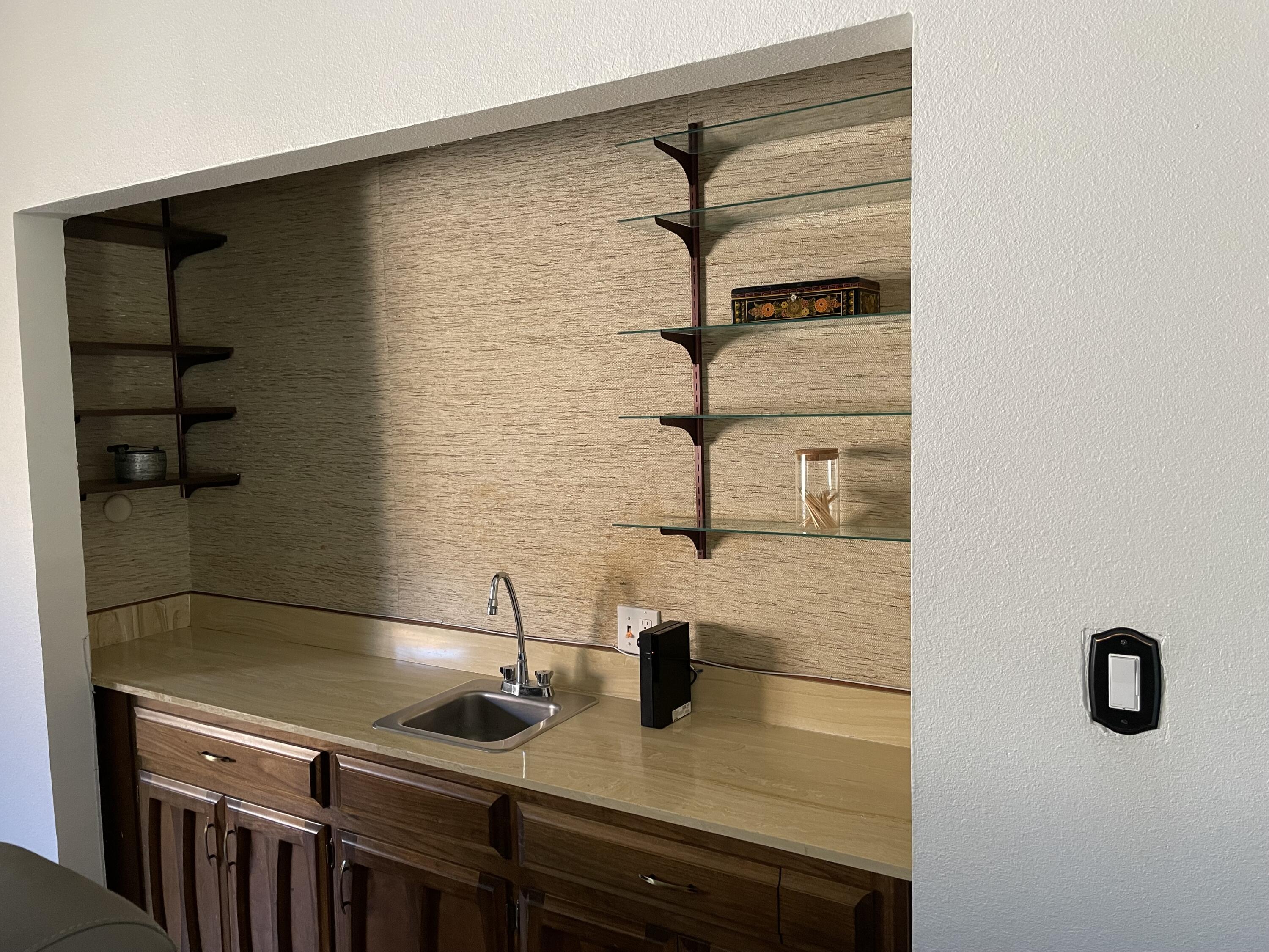 912 Cuatro Cerros Trail SE