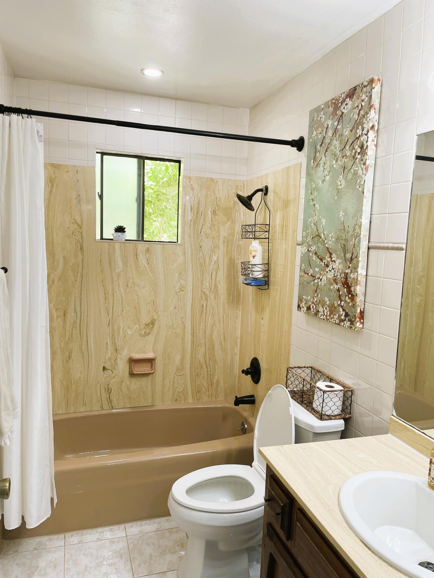 912 Cuatro Cerros Trail SE