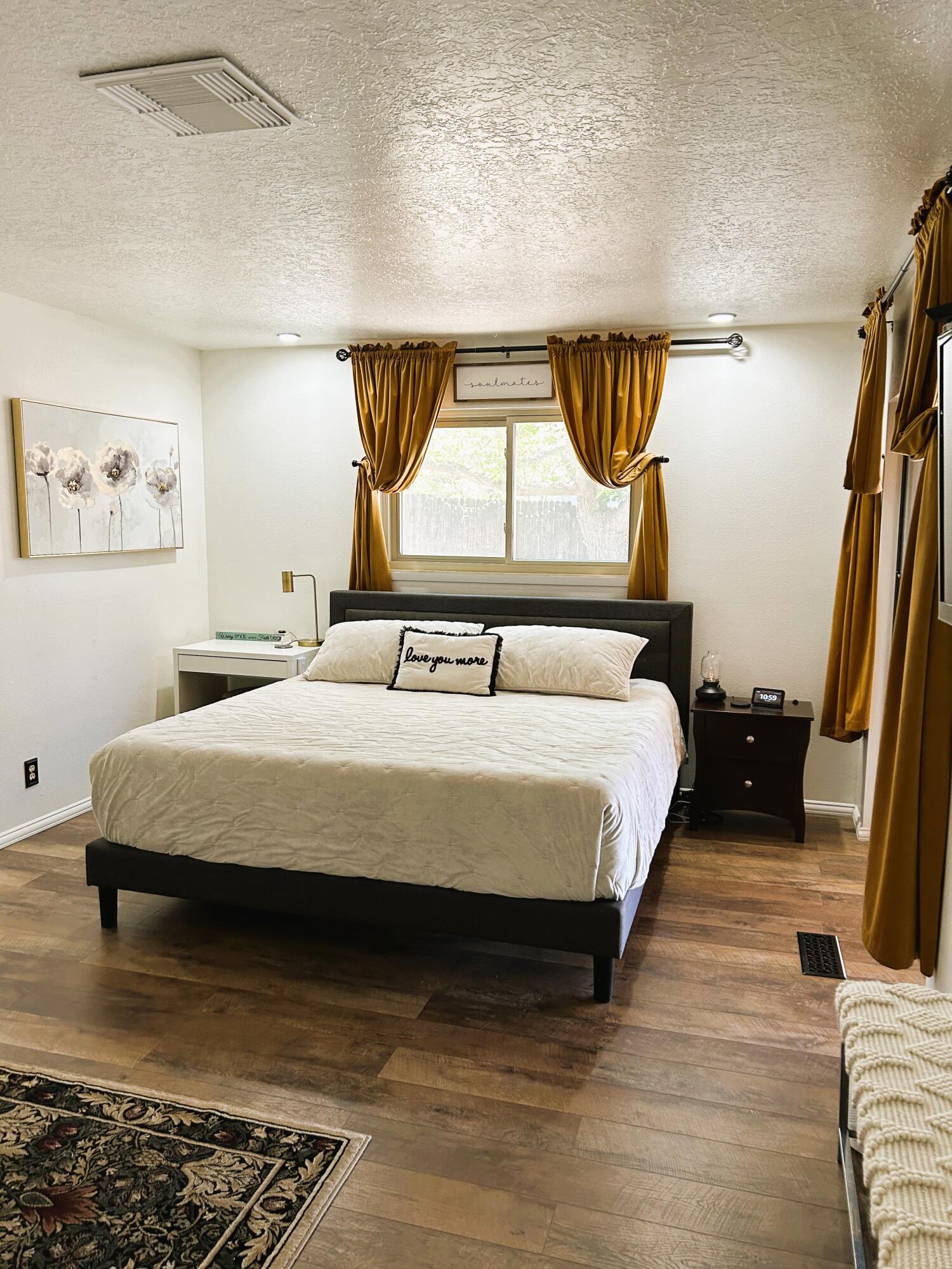 912 Cuatro Cerros Trail SE