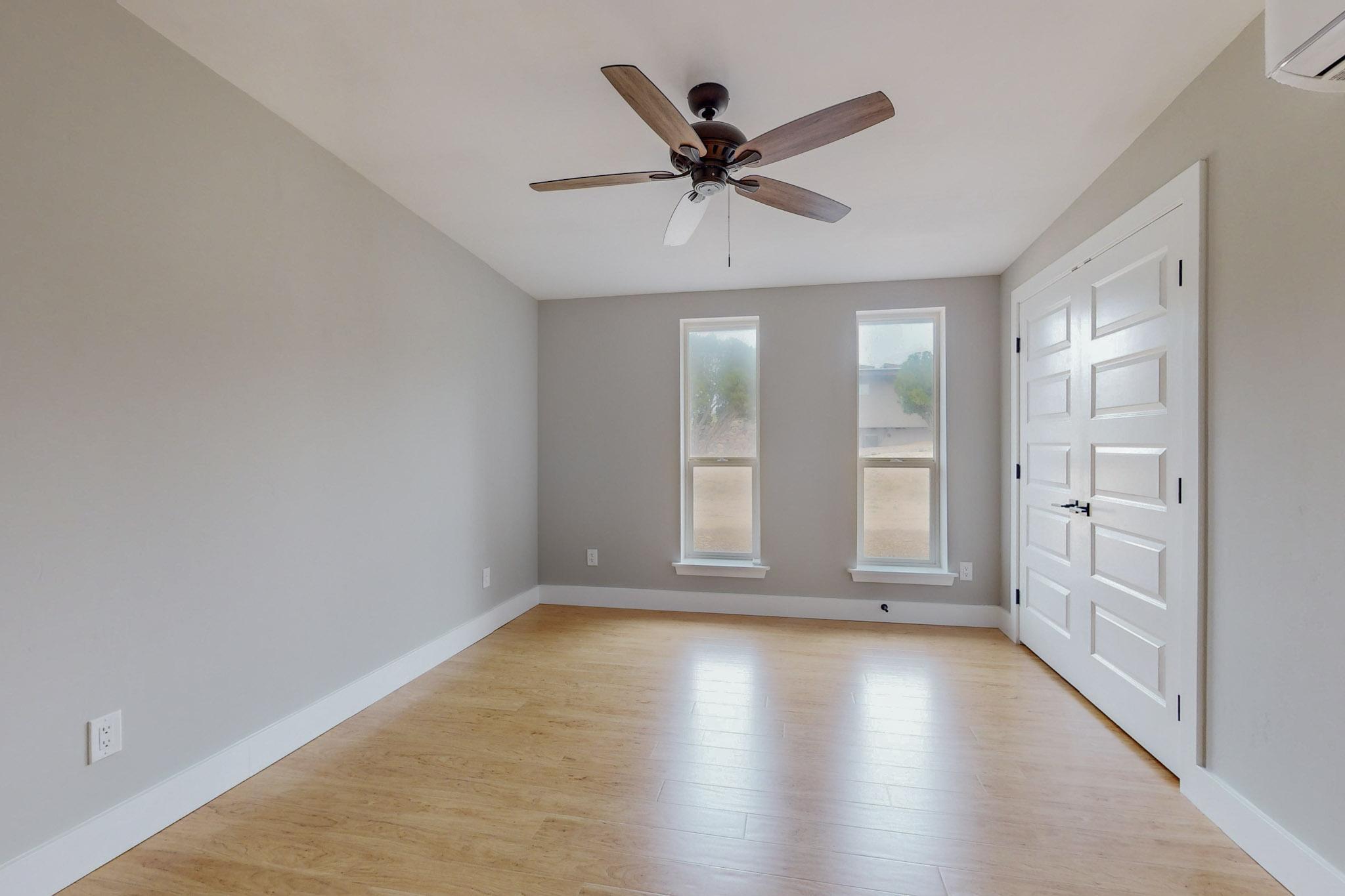 806 Four Hills Road SE