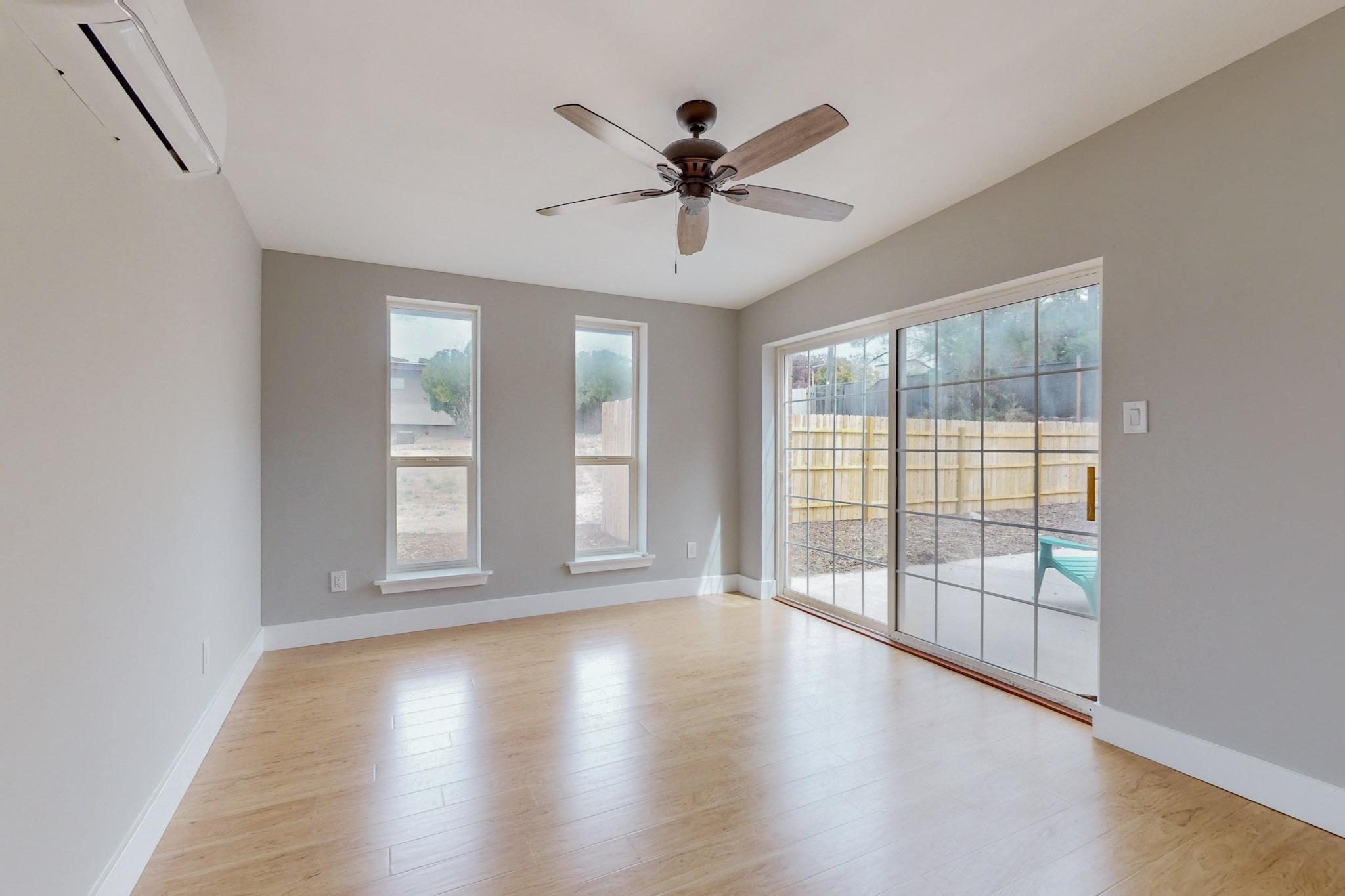 806 Four Hills Road SE