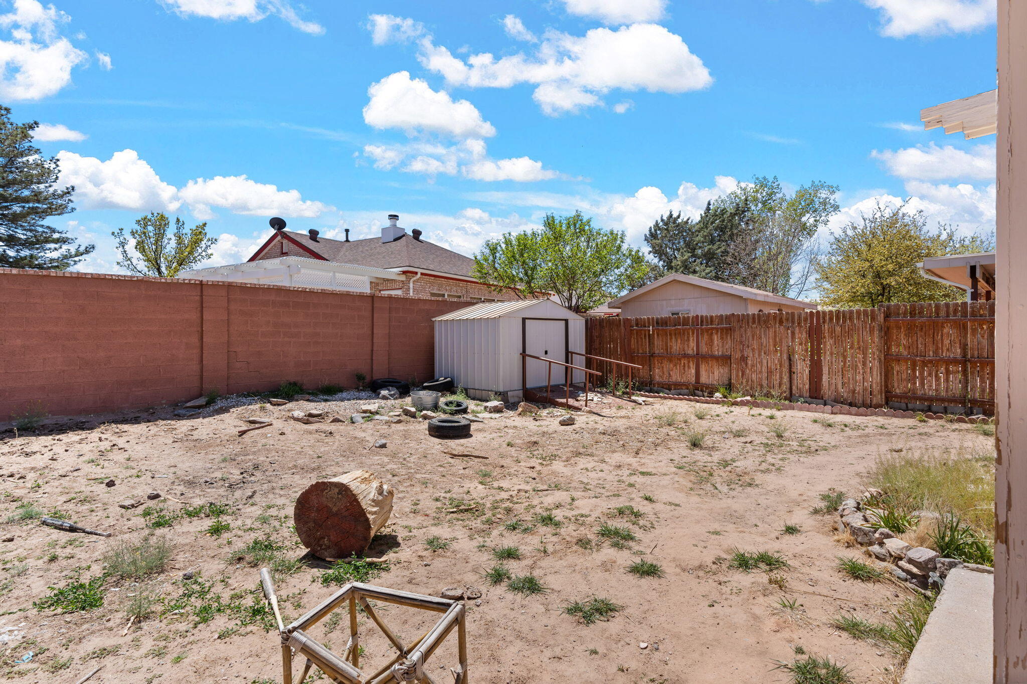 8 Pinon Avenue