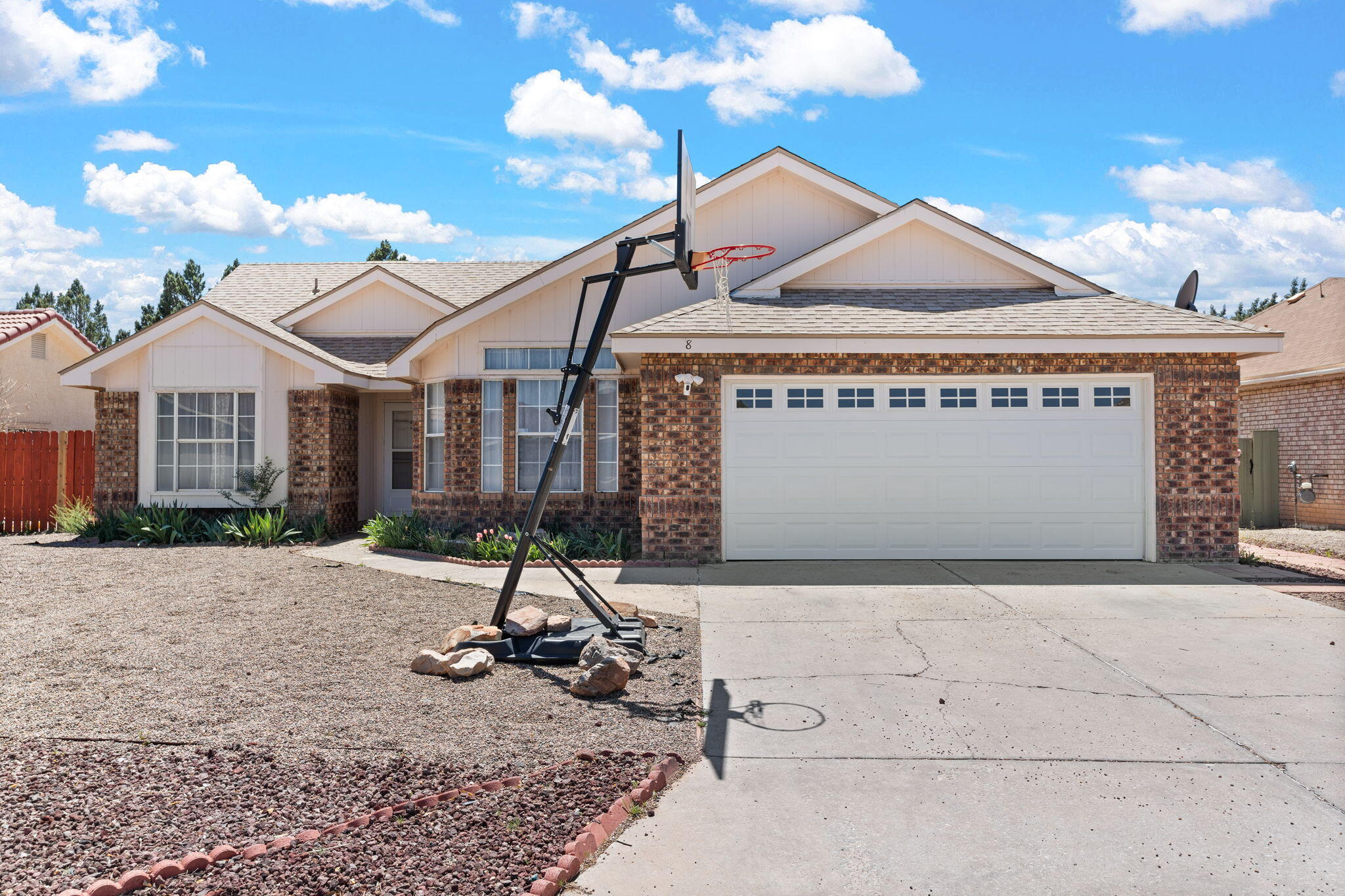 8 Pinon Avenue