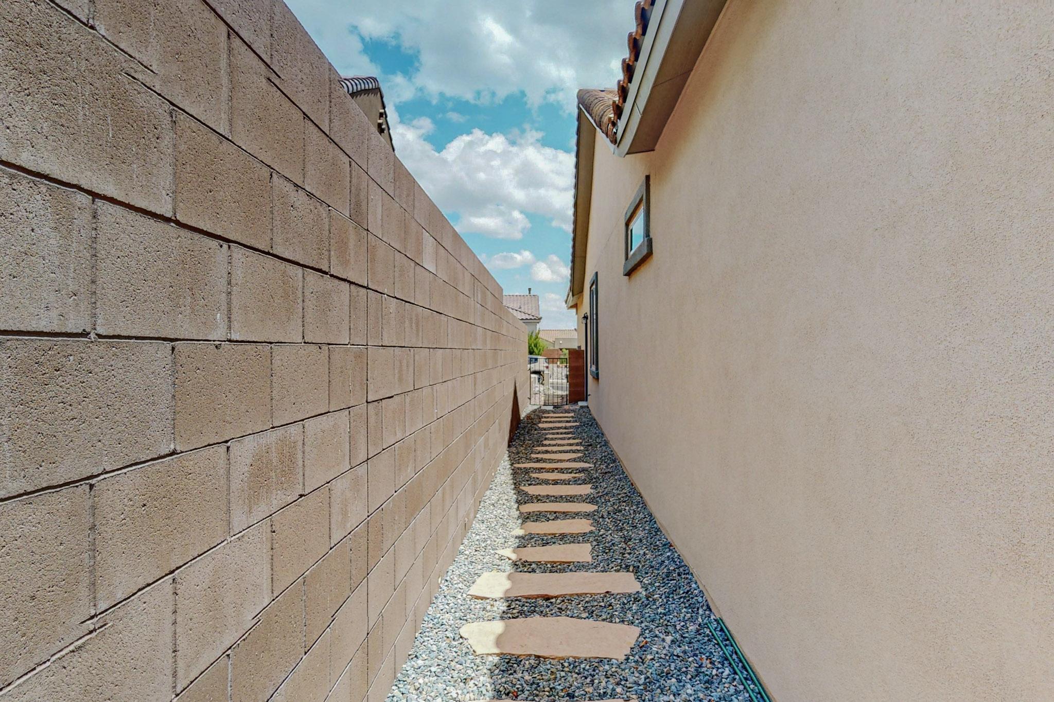 2301 Gold Butte Trail NW
