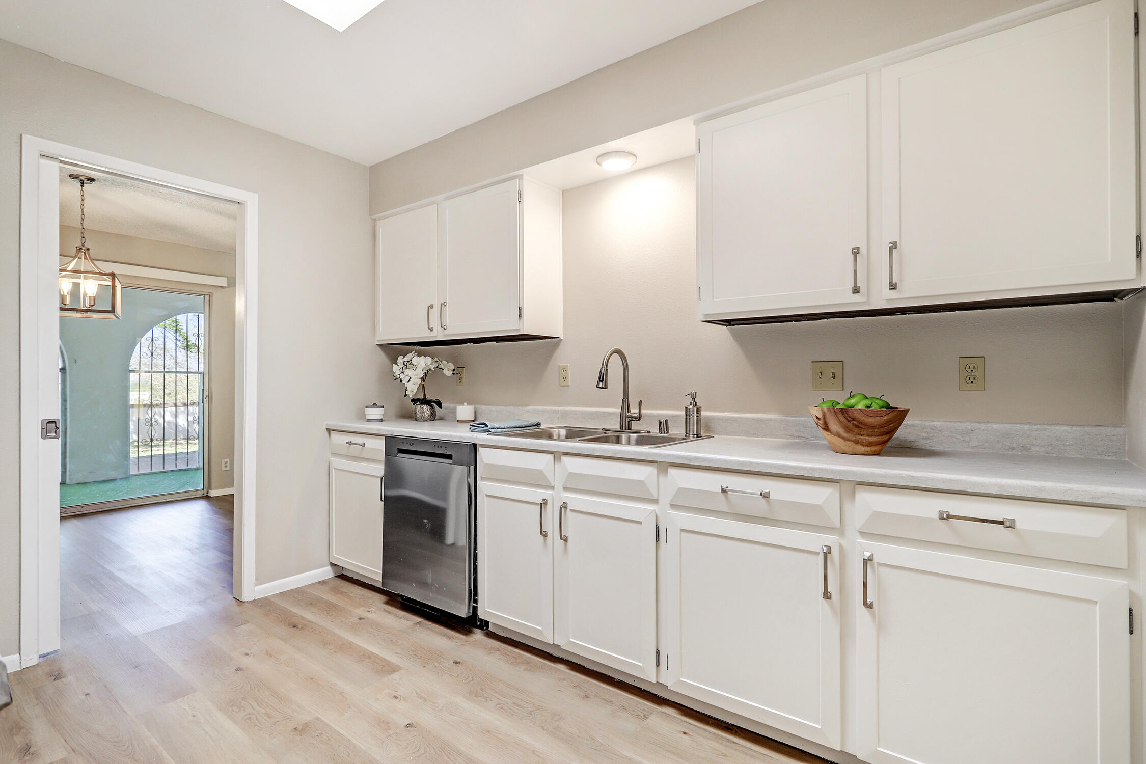 605 Maddox Loop