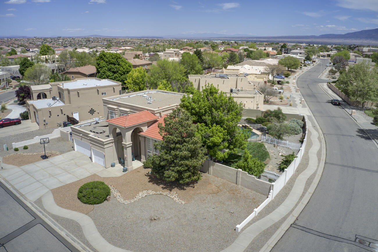 3913 Bay Hill Loop SE