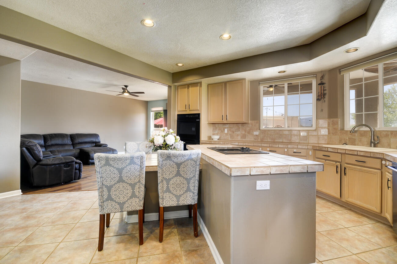 3913 Bay Hill Loop SE