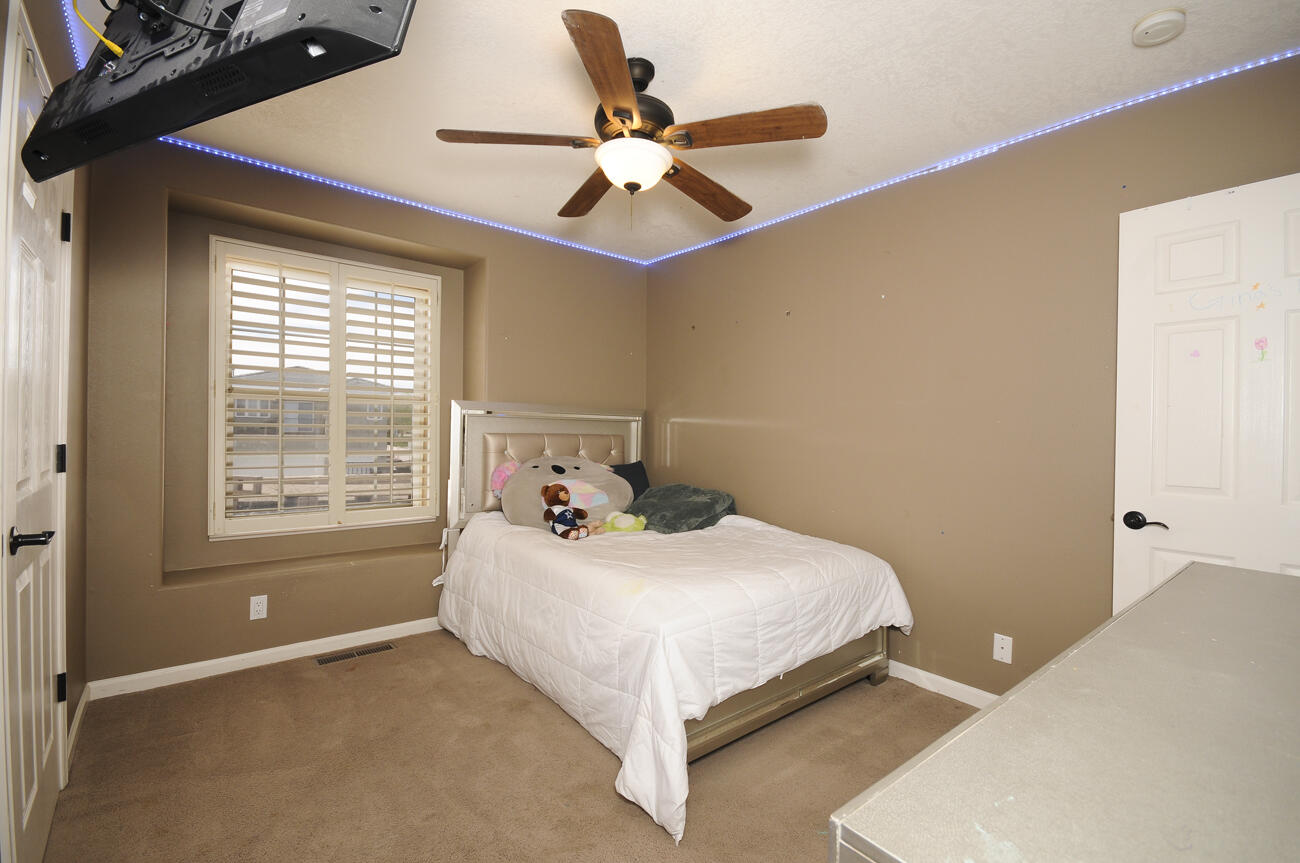 3913 Bay Hill Loop SE