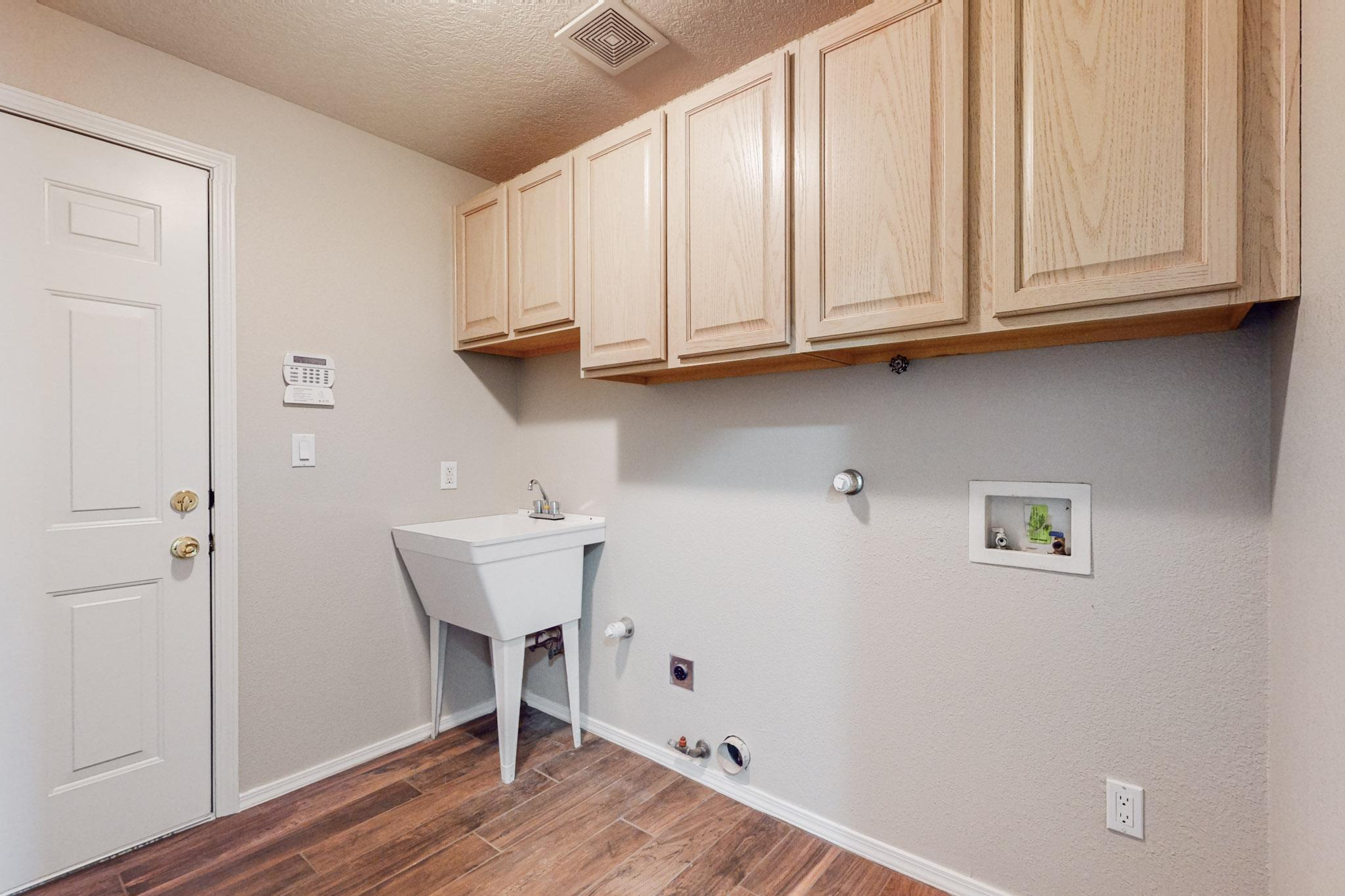 3816 Pinon Jay Court NW