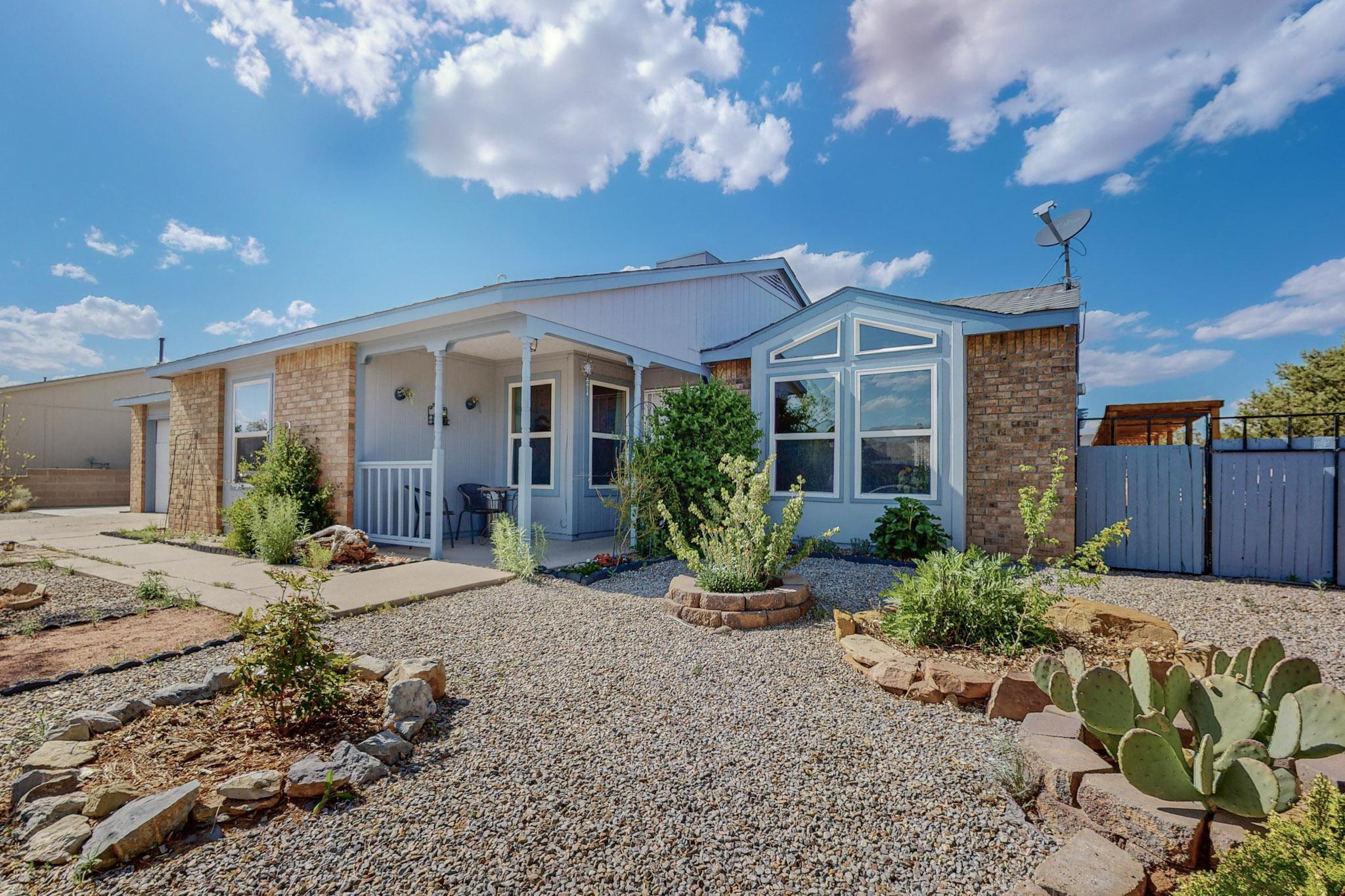 6239 Roadrunner Loop NE