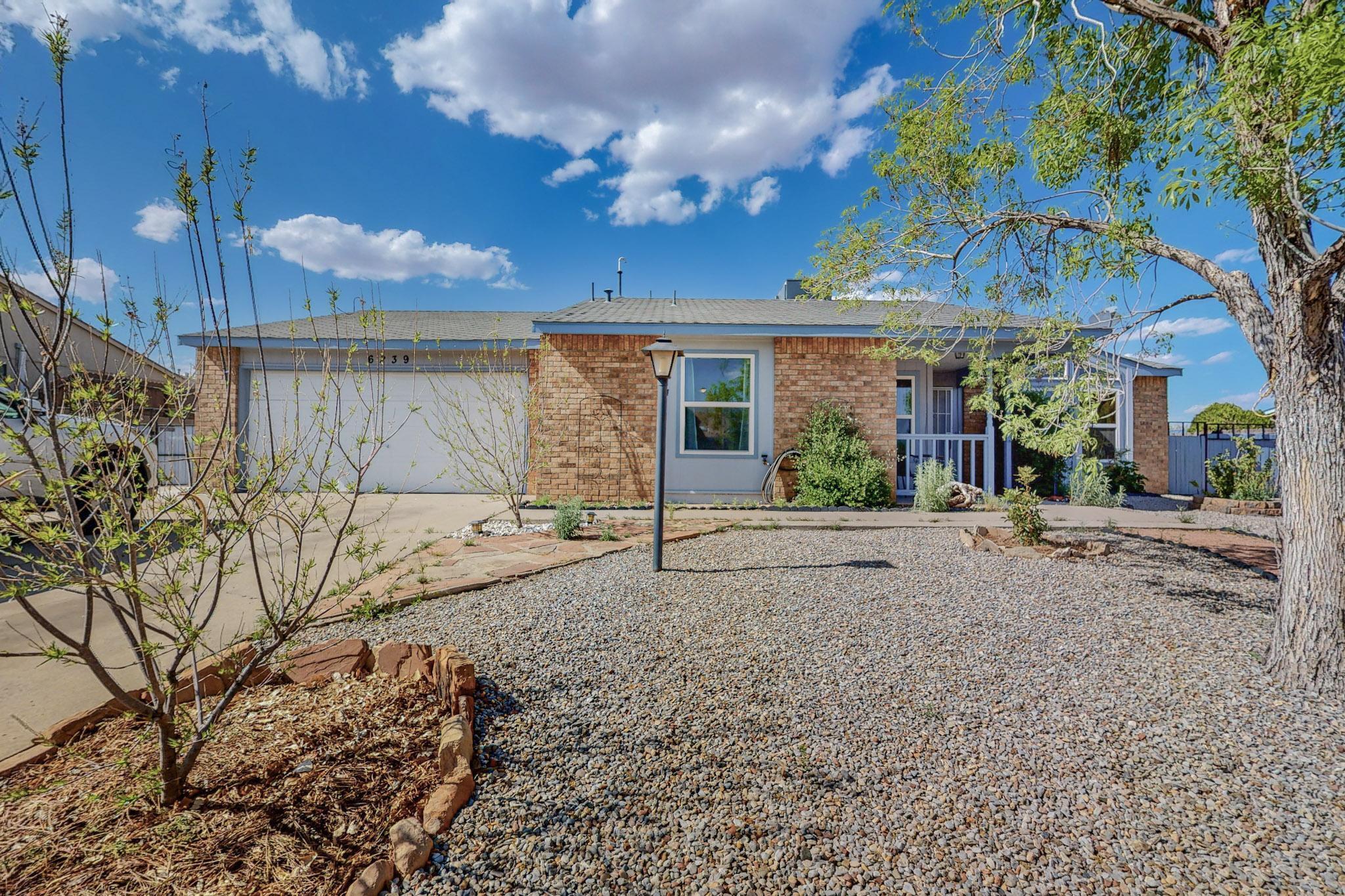 6239 Roadrunner Loop NE
