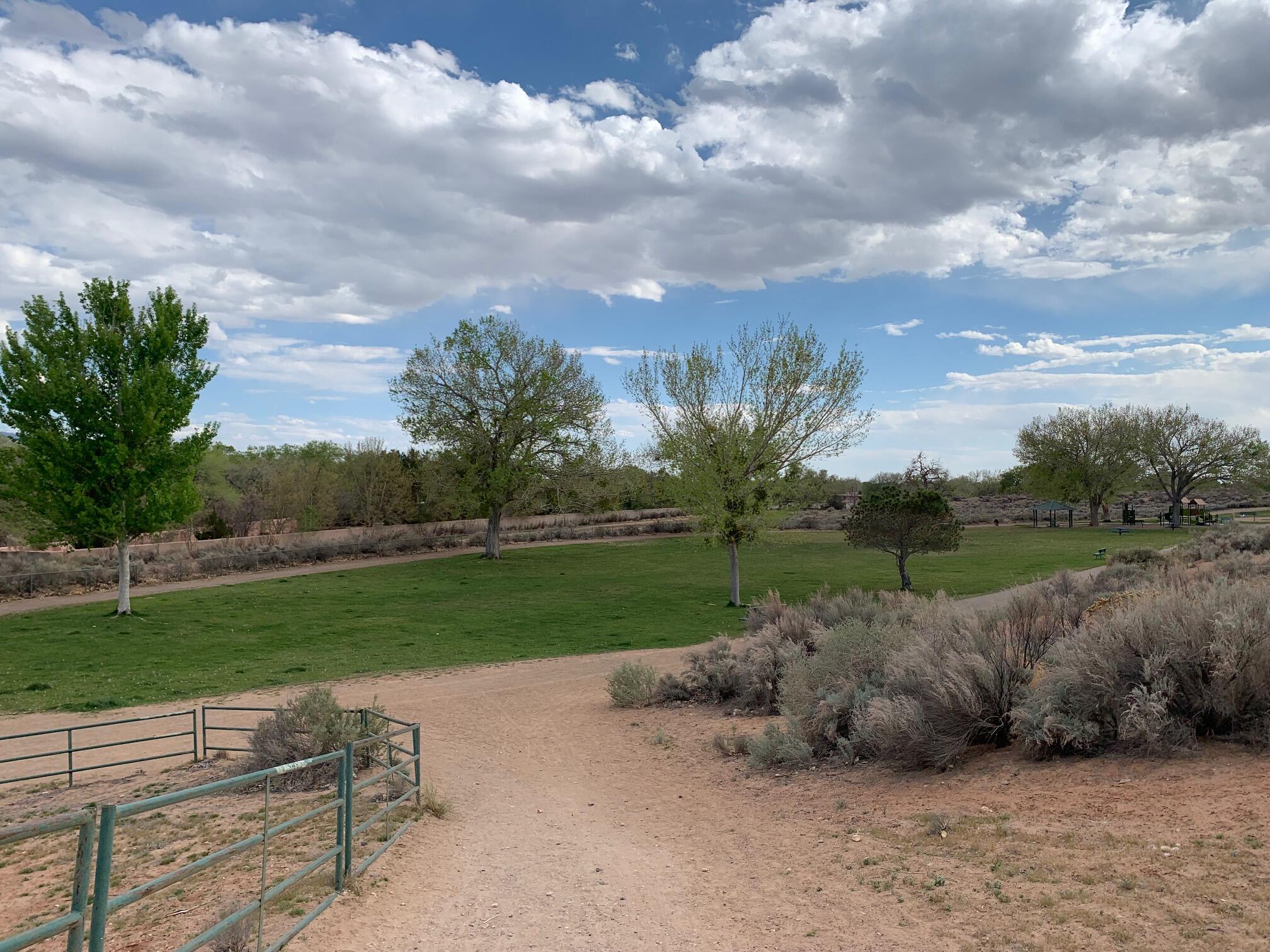 6239 Roadrunner Loop NE
