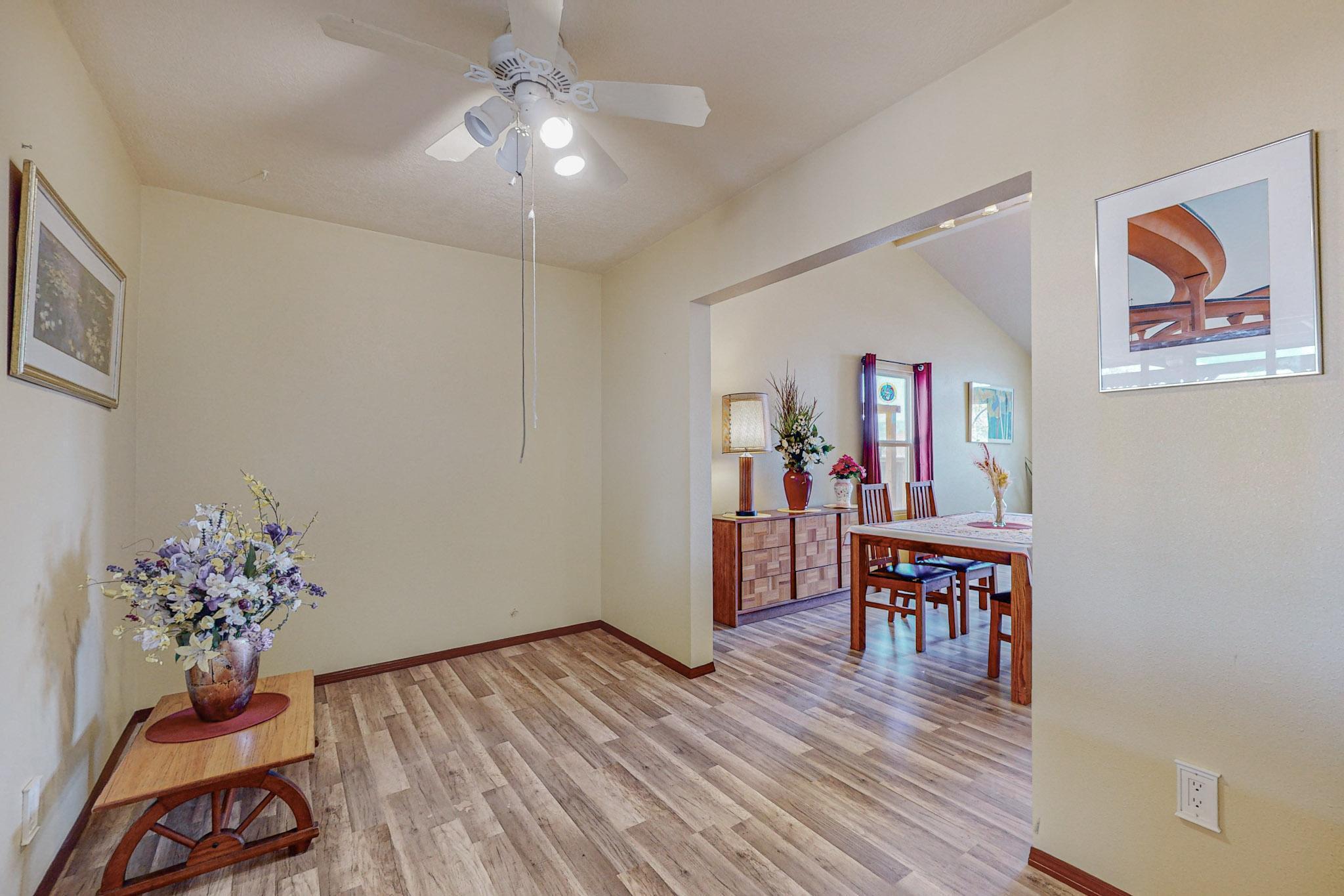 6239 Roadrunner Loop NE