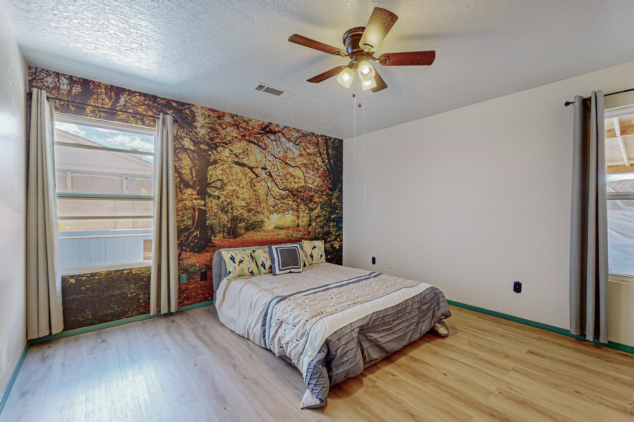 6239 Roadrunner Loop NE