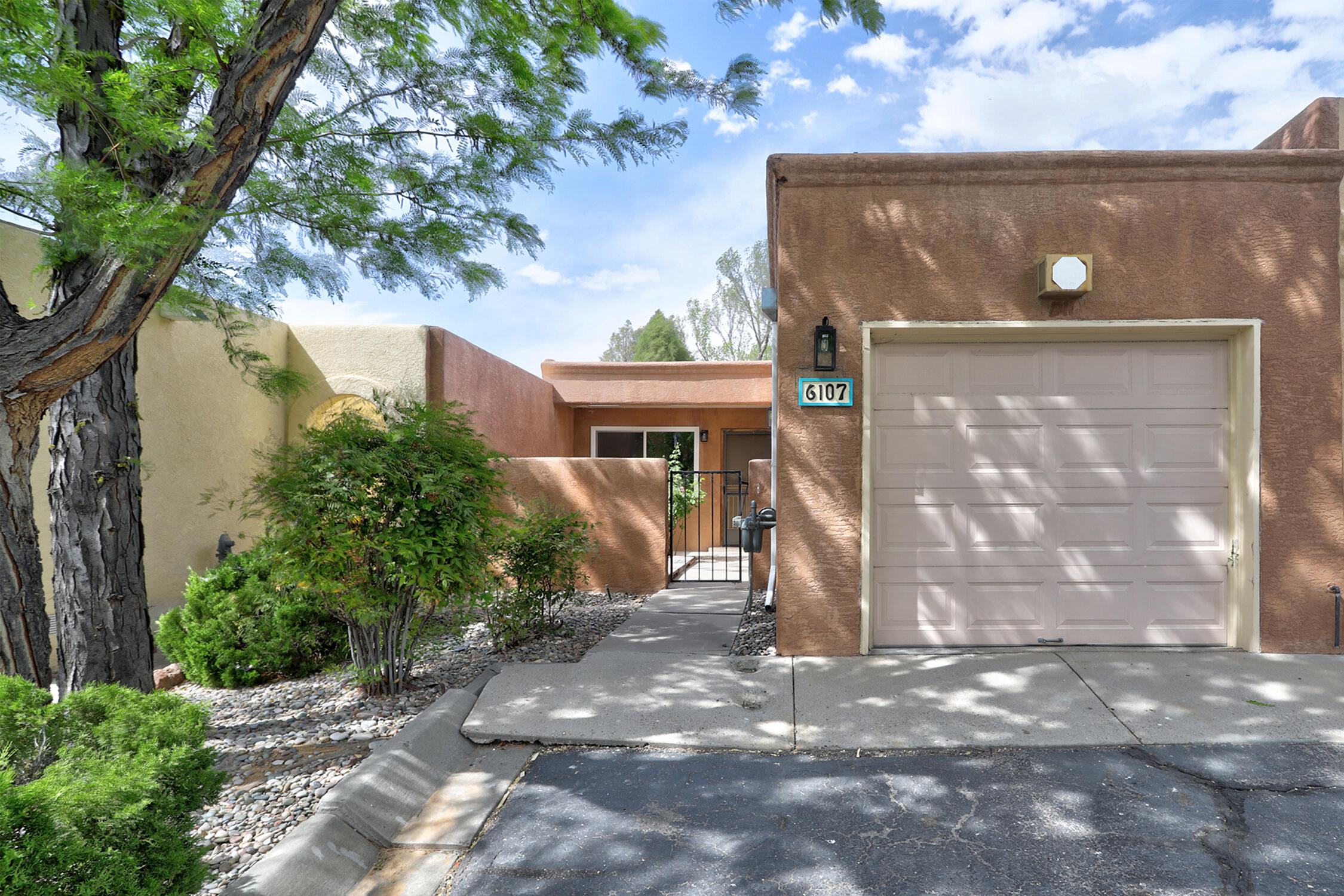 6107 Del Campo Place NE