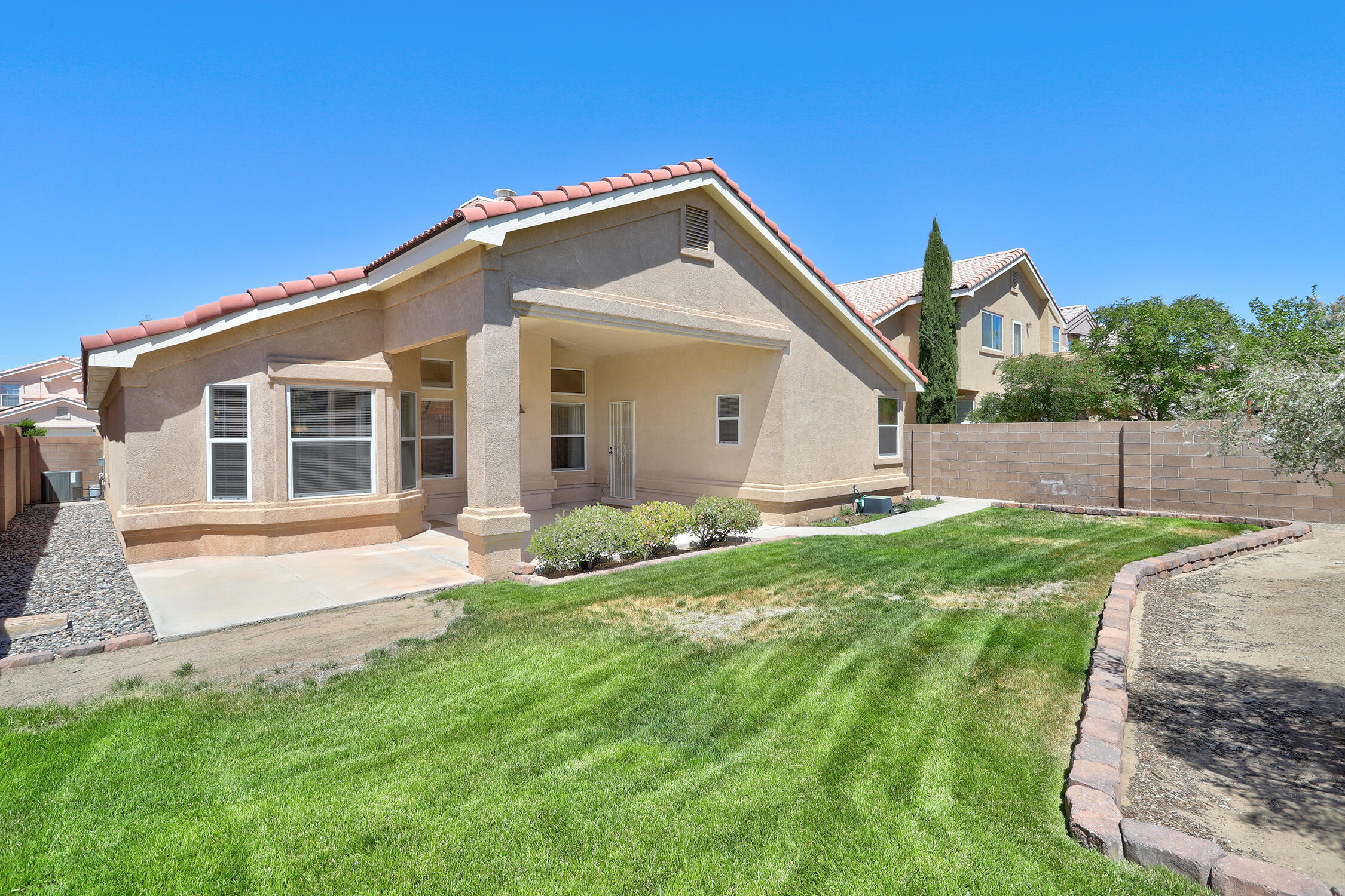 9216 Cactus Trail Road NW
