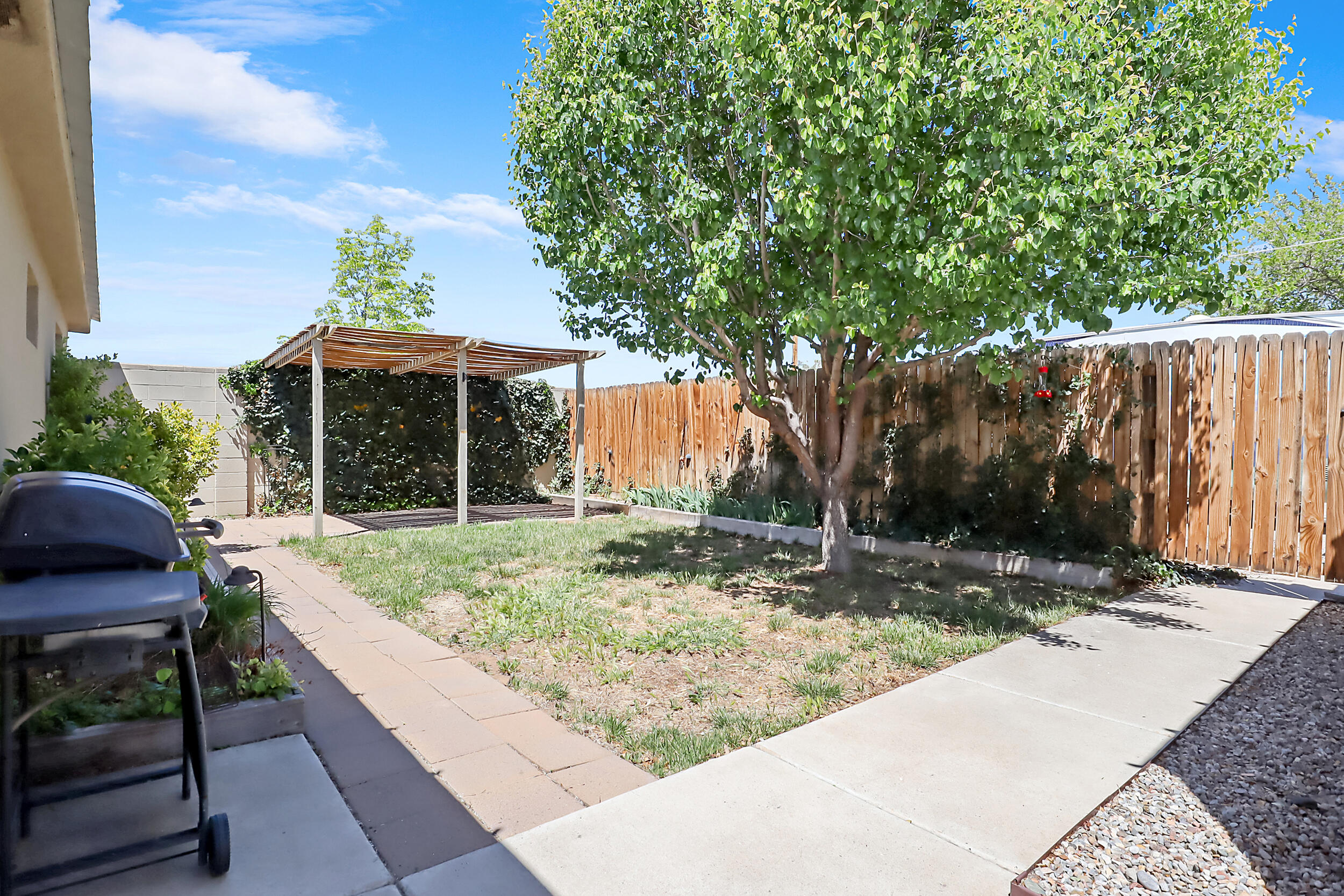 9001 Phoenix Avenue NE