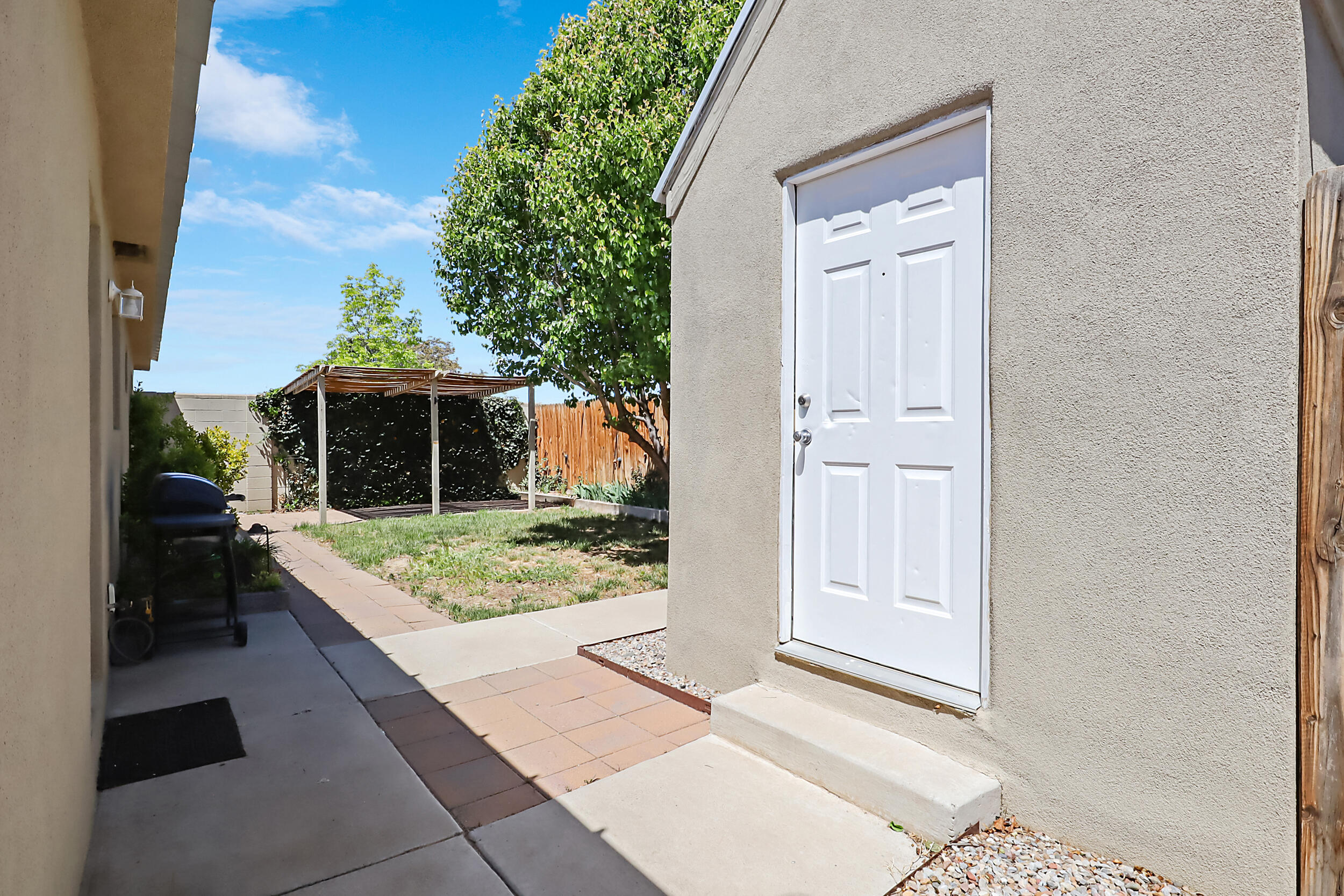 9001 Phoenix Avenue NE
