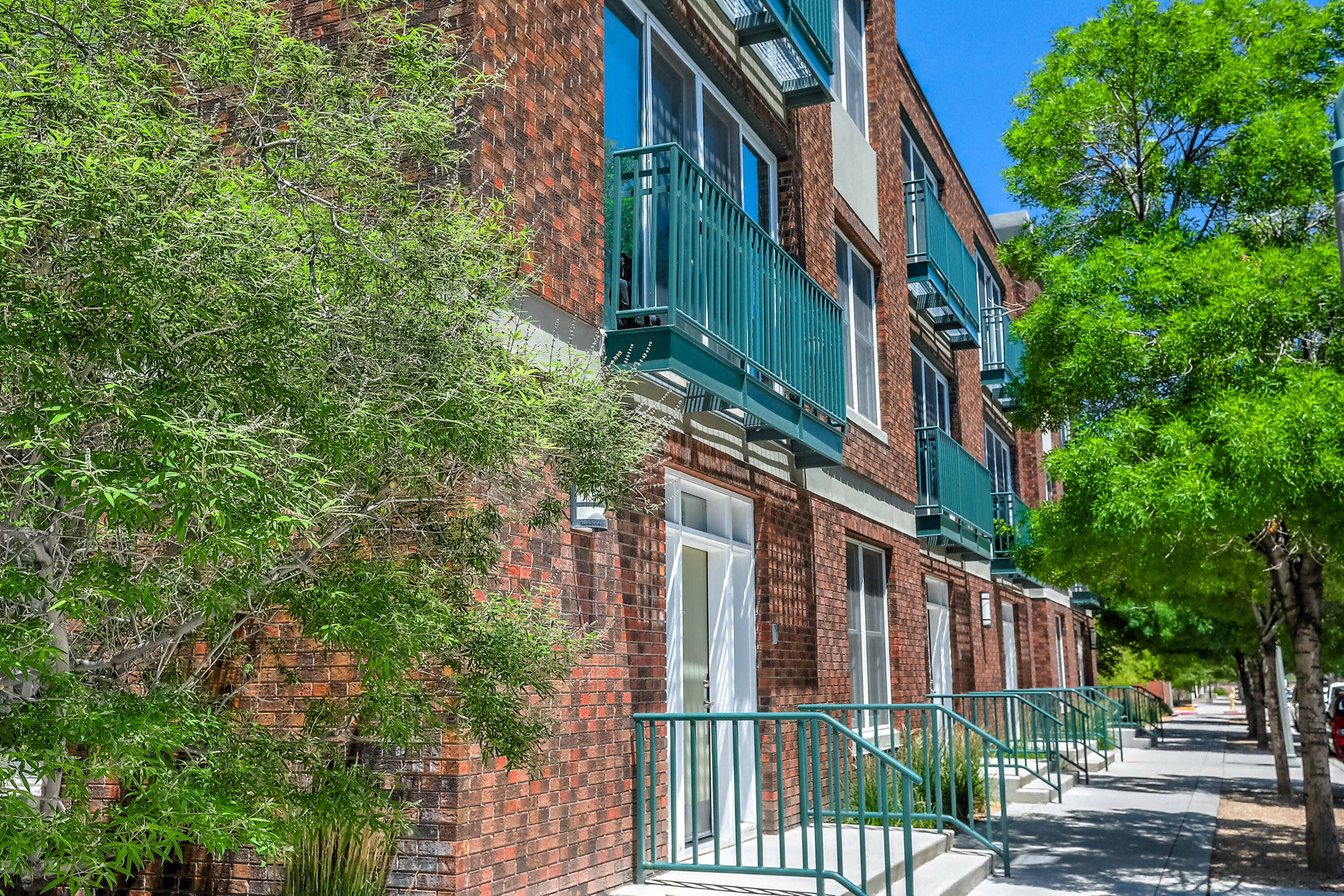 100 Broadway Boulevard NE 304