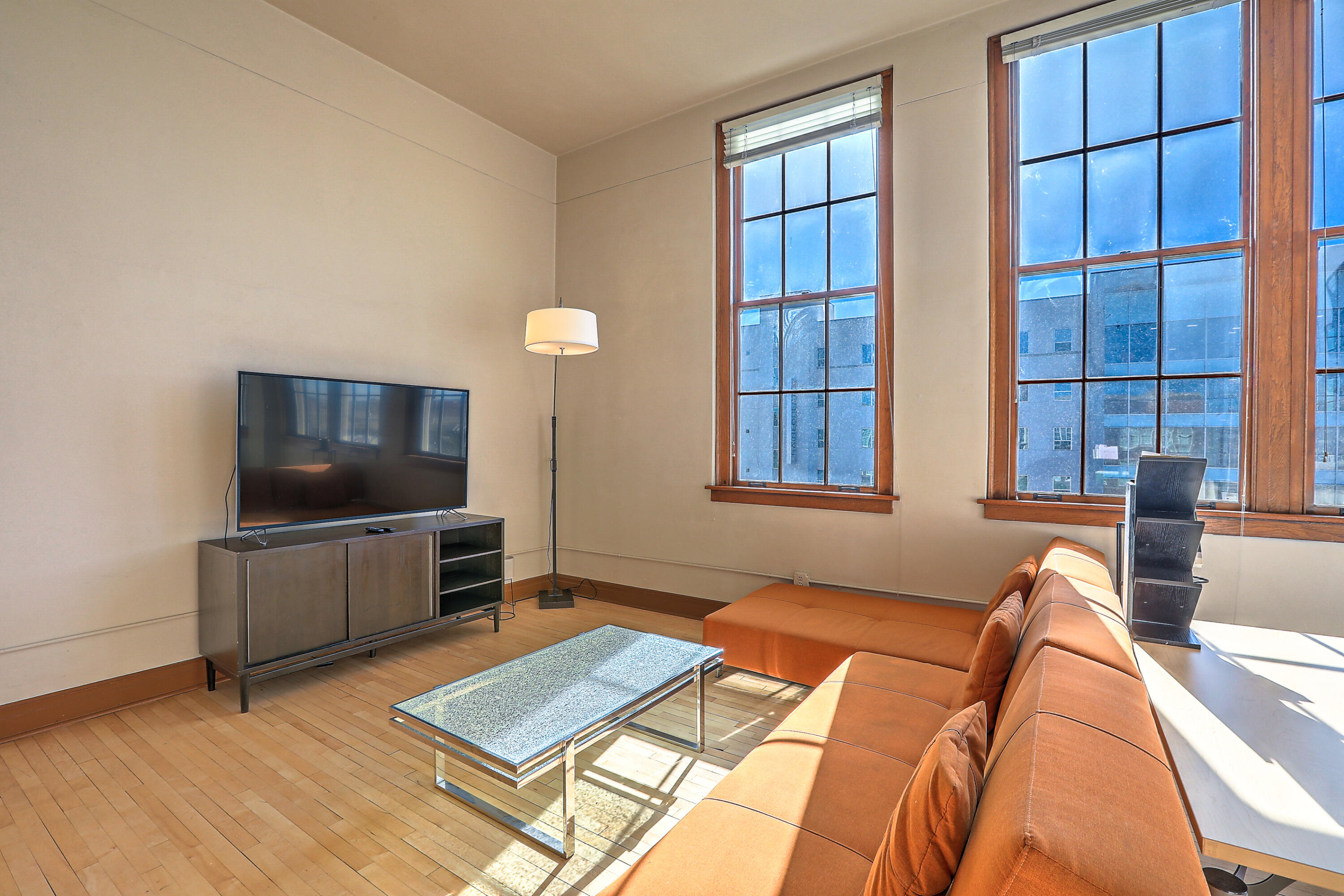 100 Broadway Boulevard NE 304