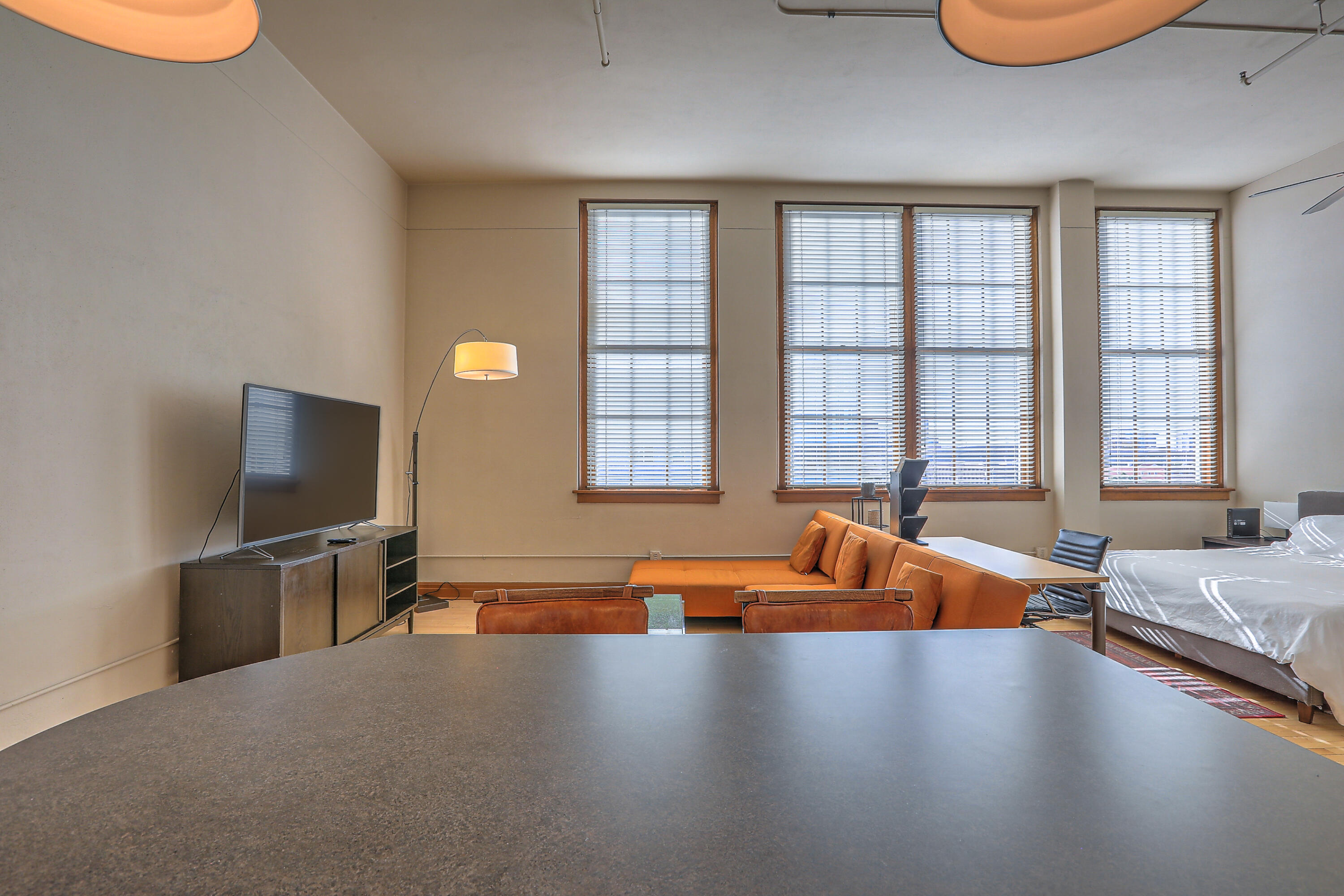 100 Broadway Boulevard NE 304