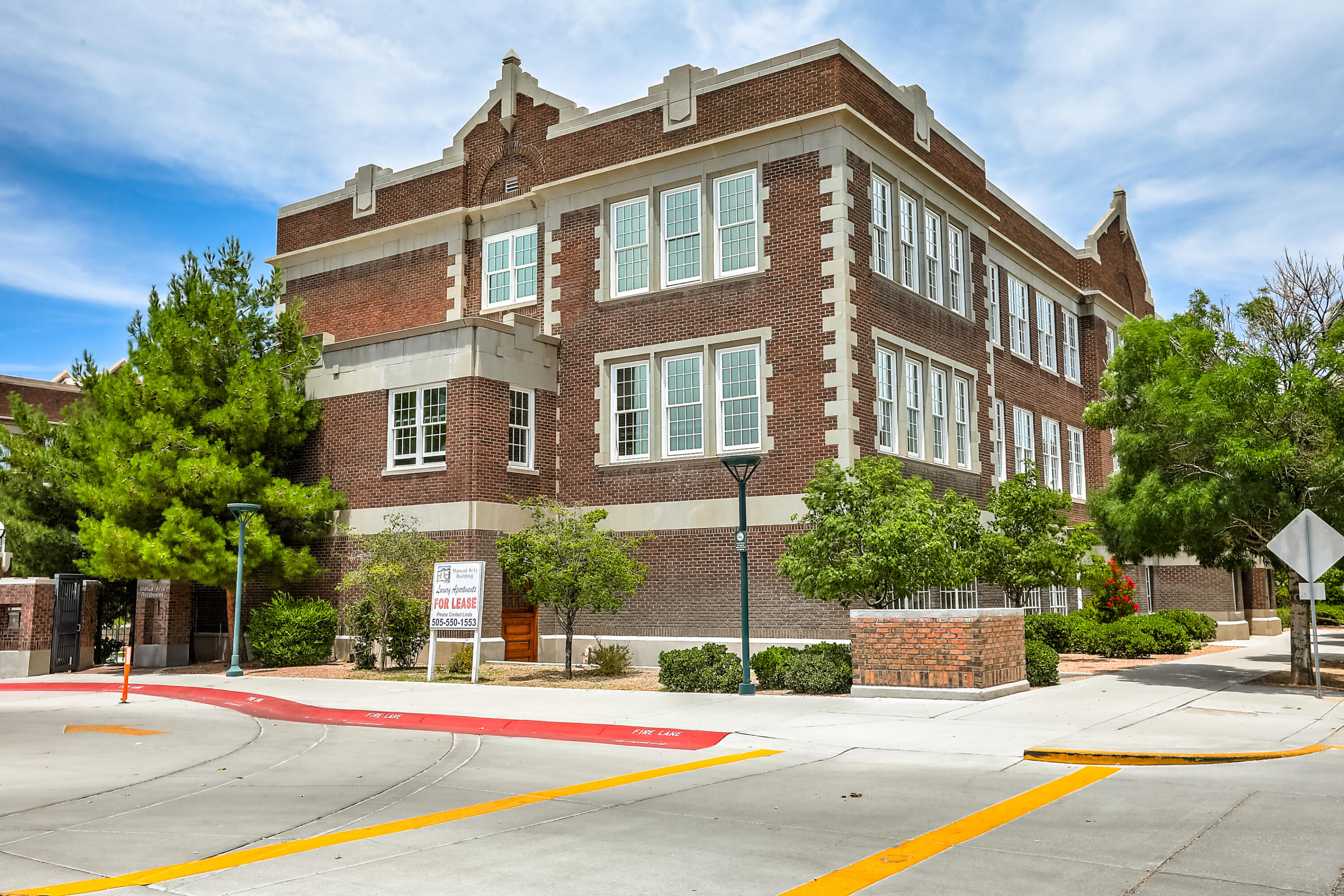 100 Broadway Boulevard NE 304