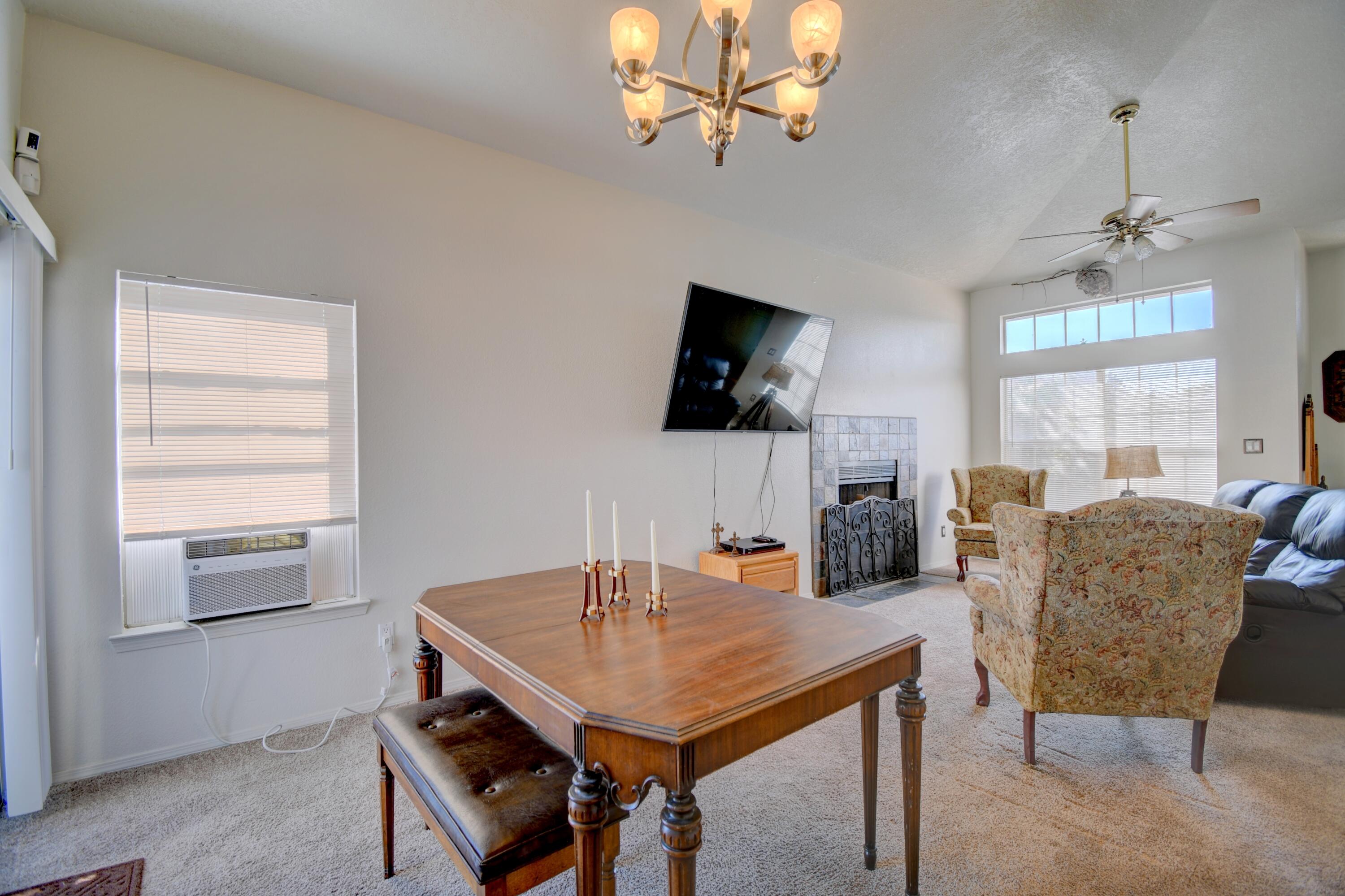 701 Heron Court SW