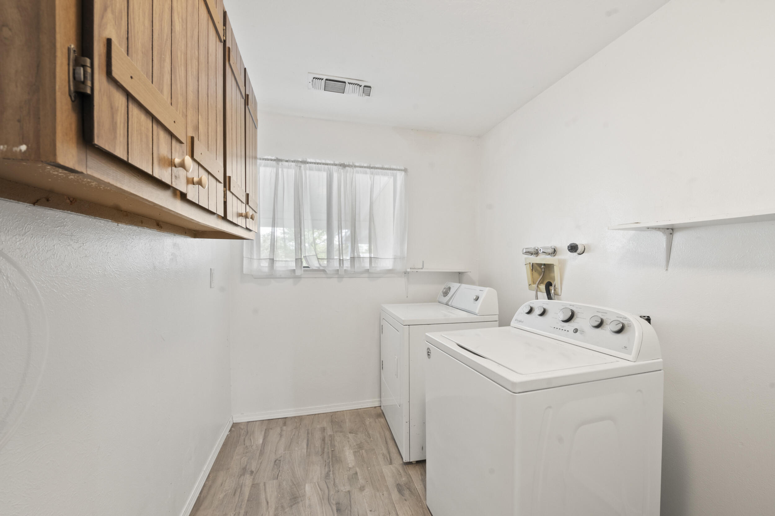 1790 Murray Loop