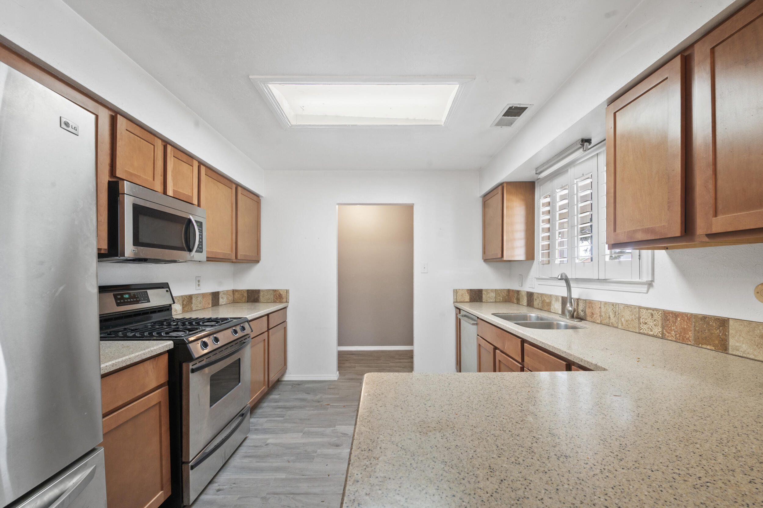 1790 Murray Loop