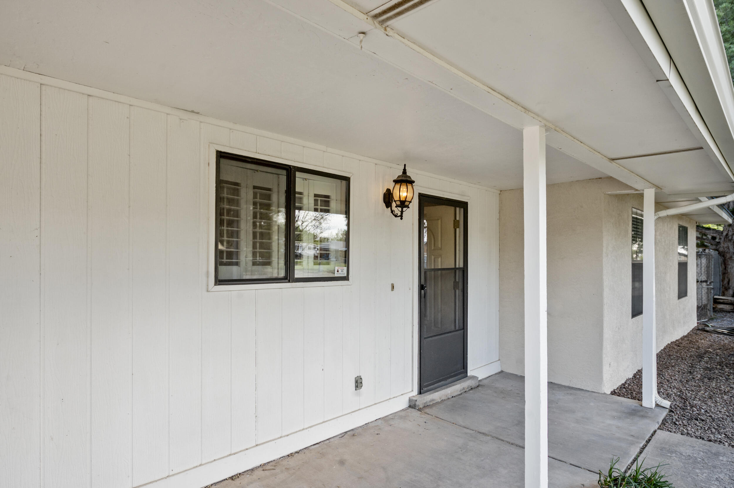 1790 Murray Loop