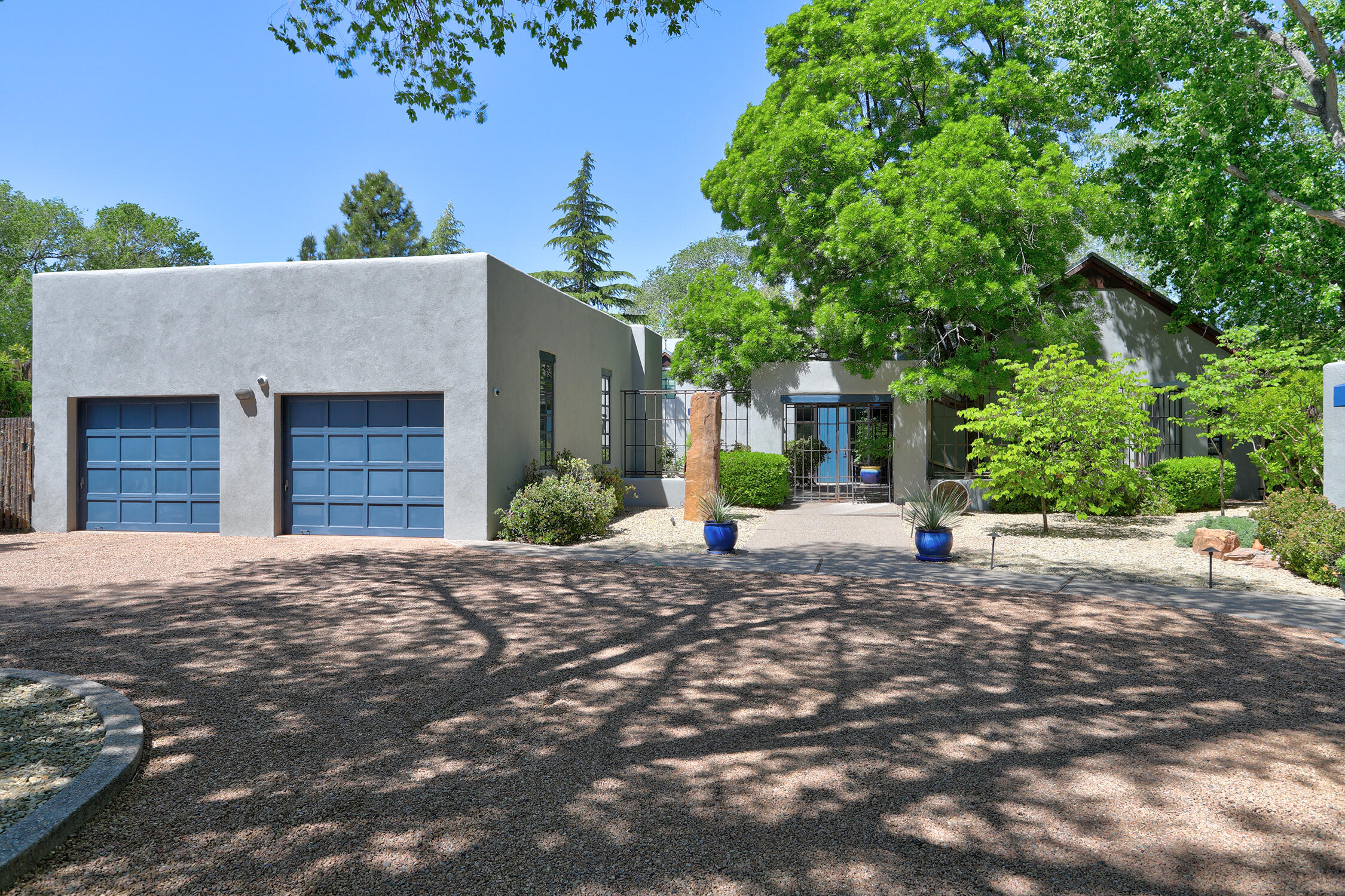 2725 Rio Grande Boulevard NW