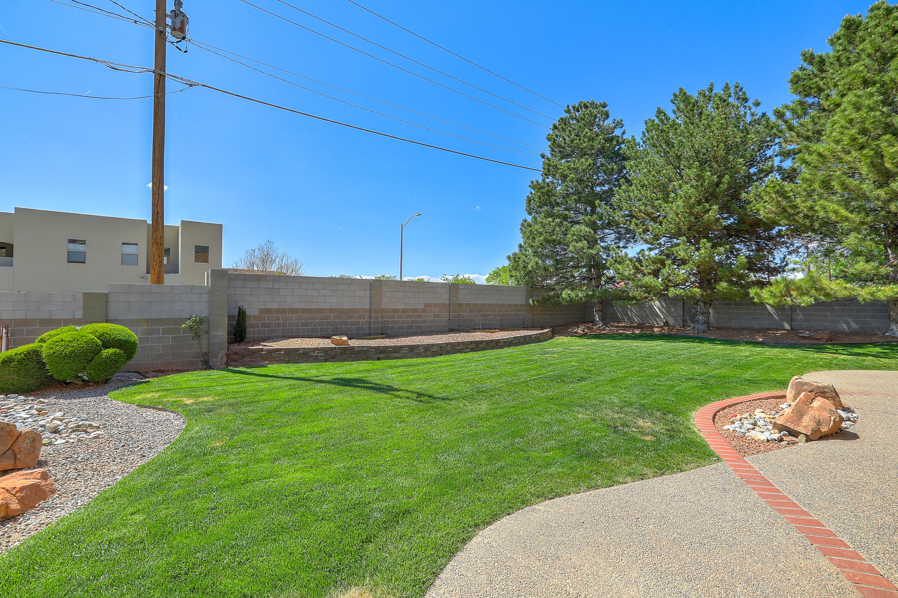 515 Monte Alto Drive NE
