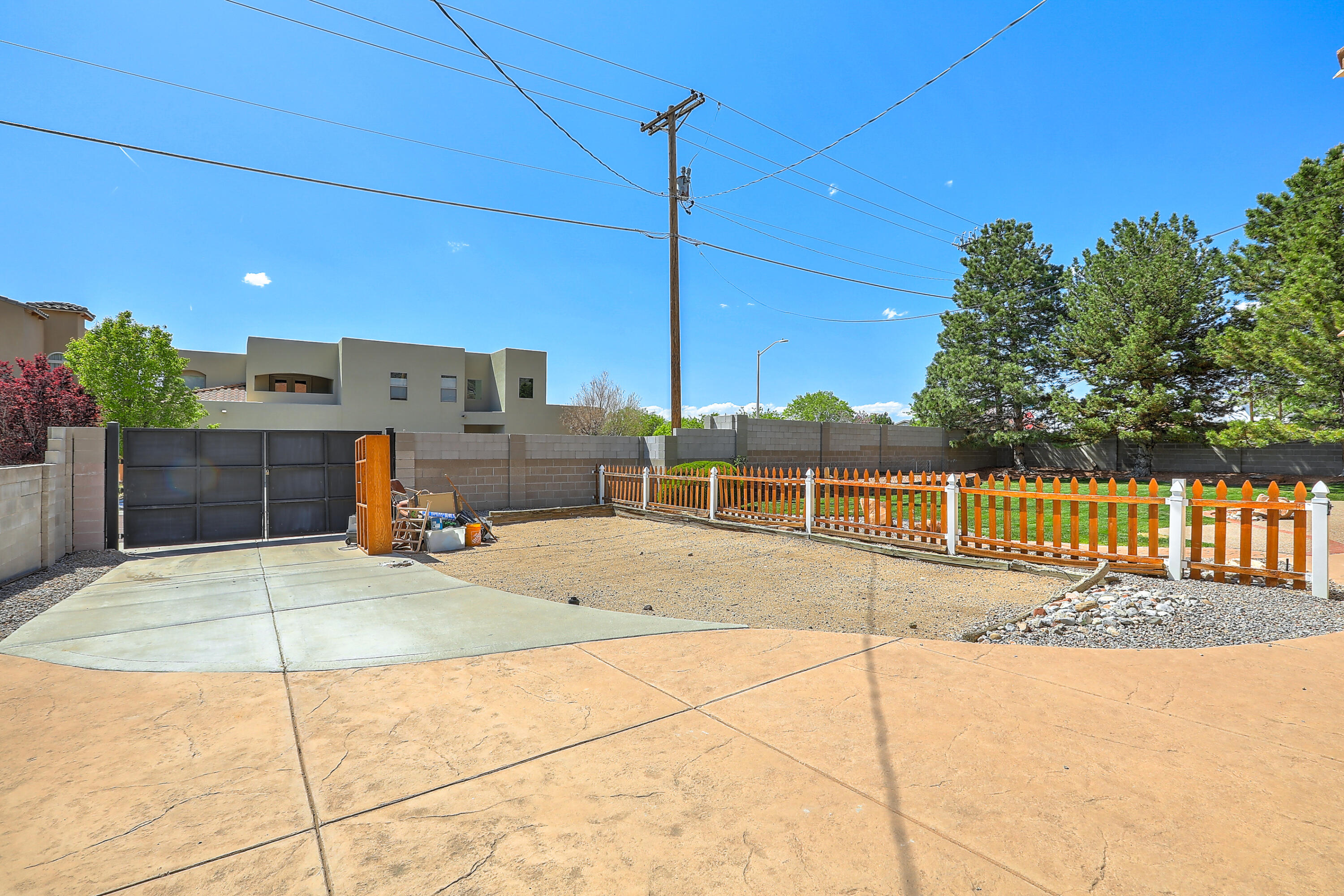515 Monte Alto Drive NE