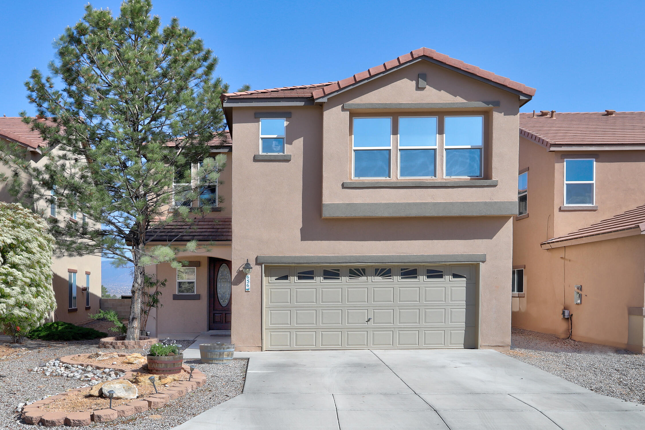 656 Troon Drive SE