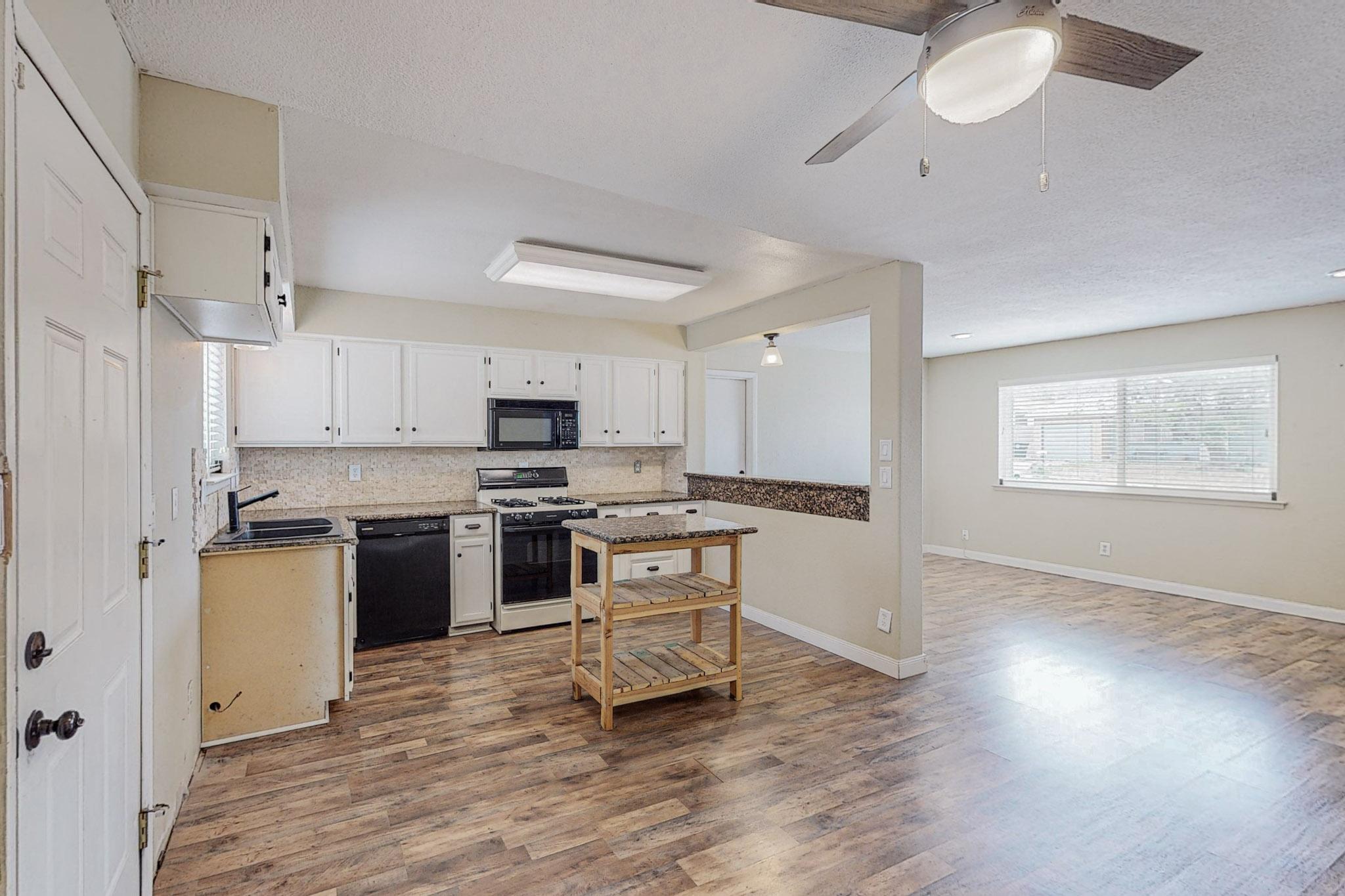 14109 Domingo Road NE