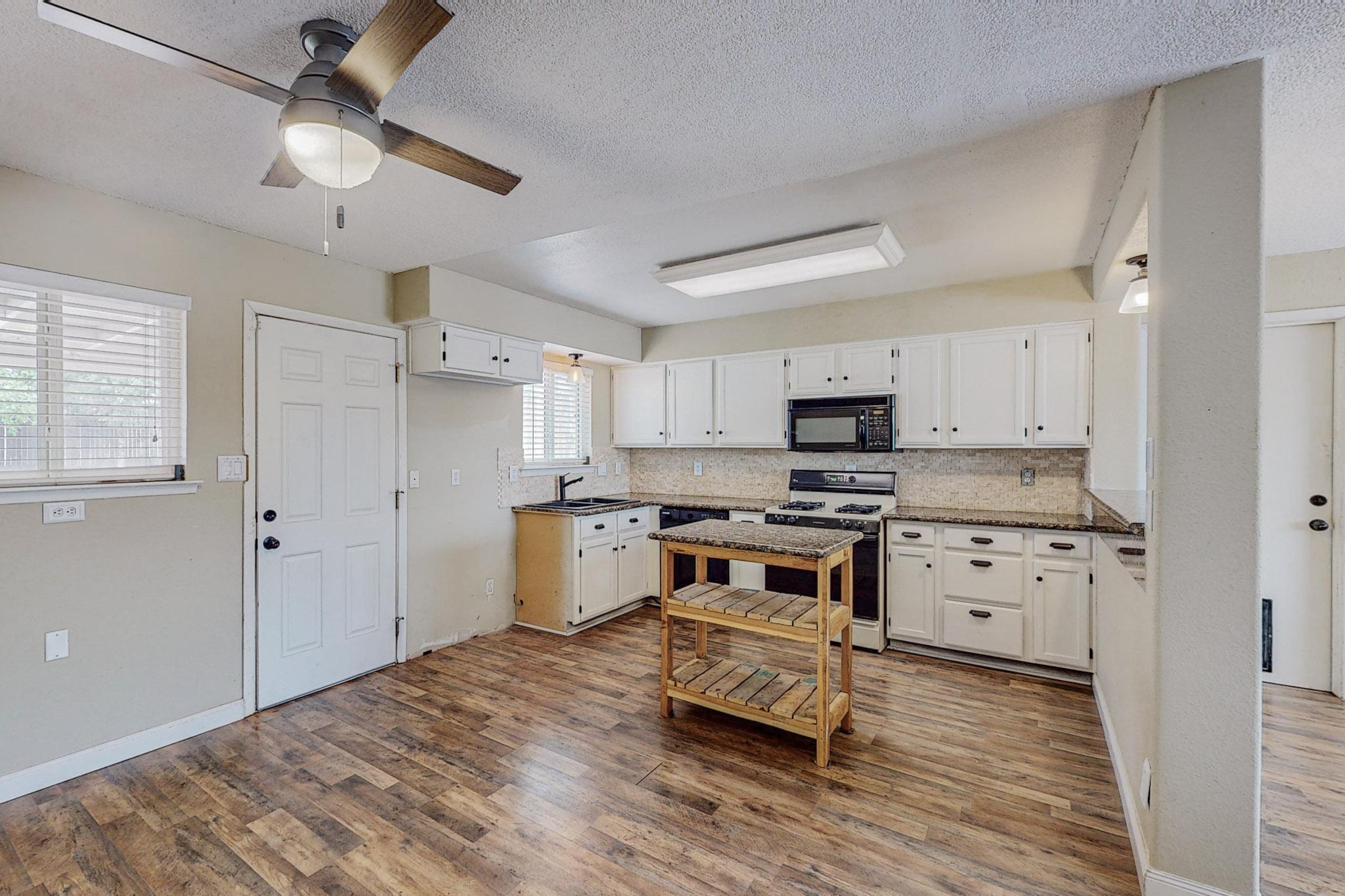 14109 Domingo Road NE