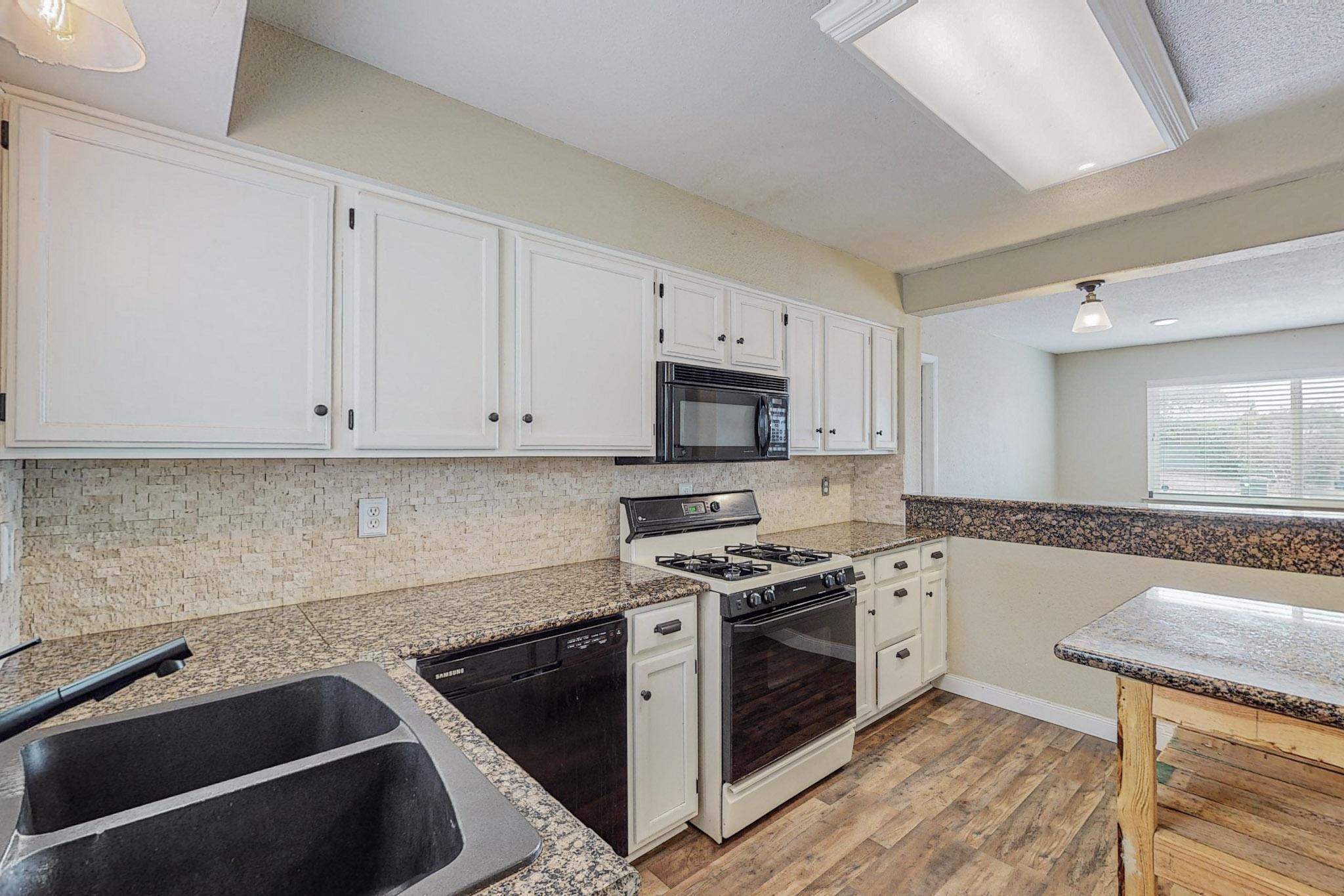 14109 Domingo Road NE