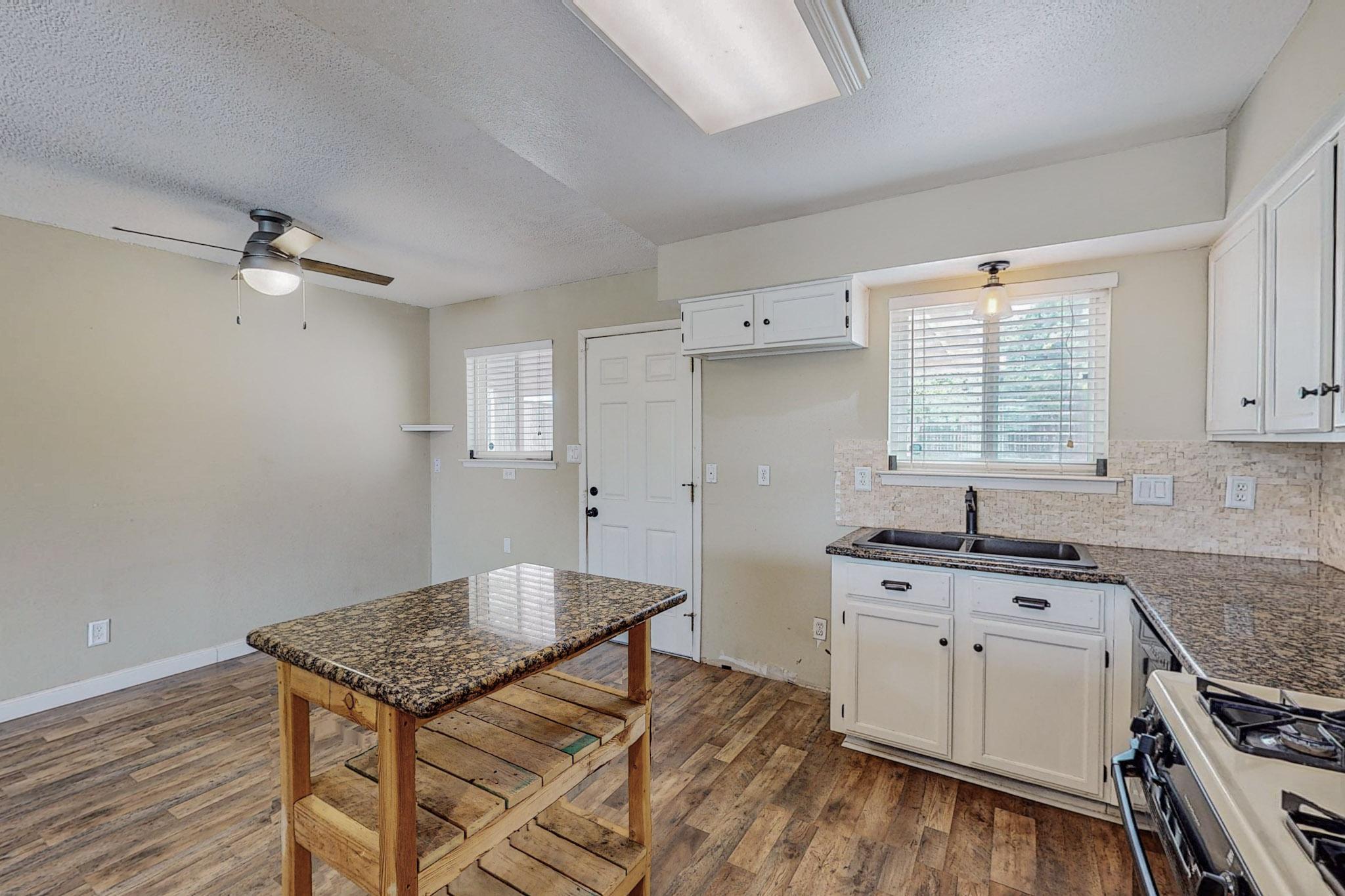 14109 Domingo Road NE