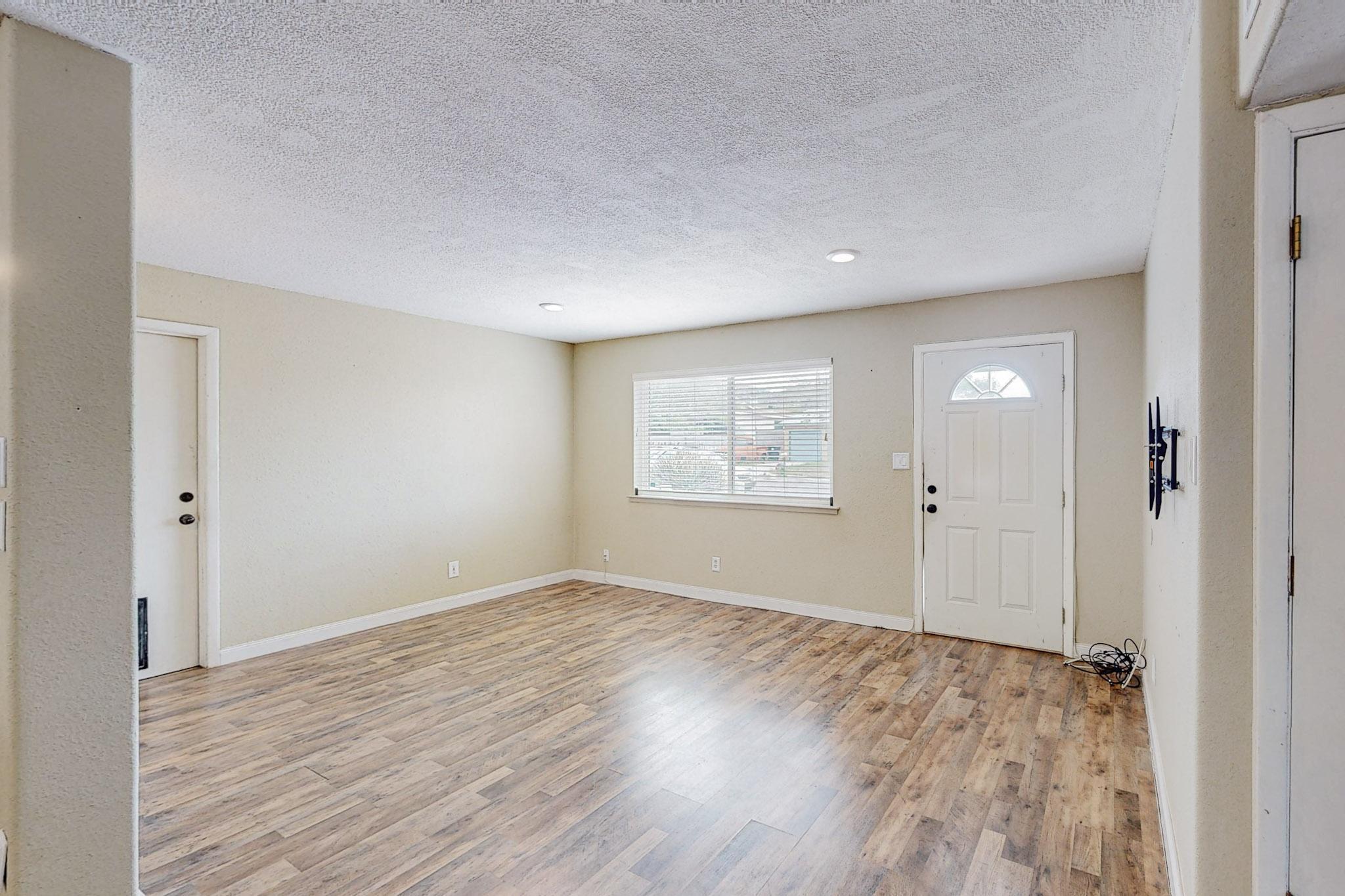 14109 Domingo Road NE