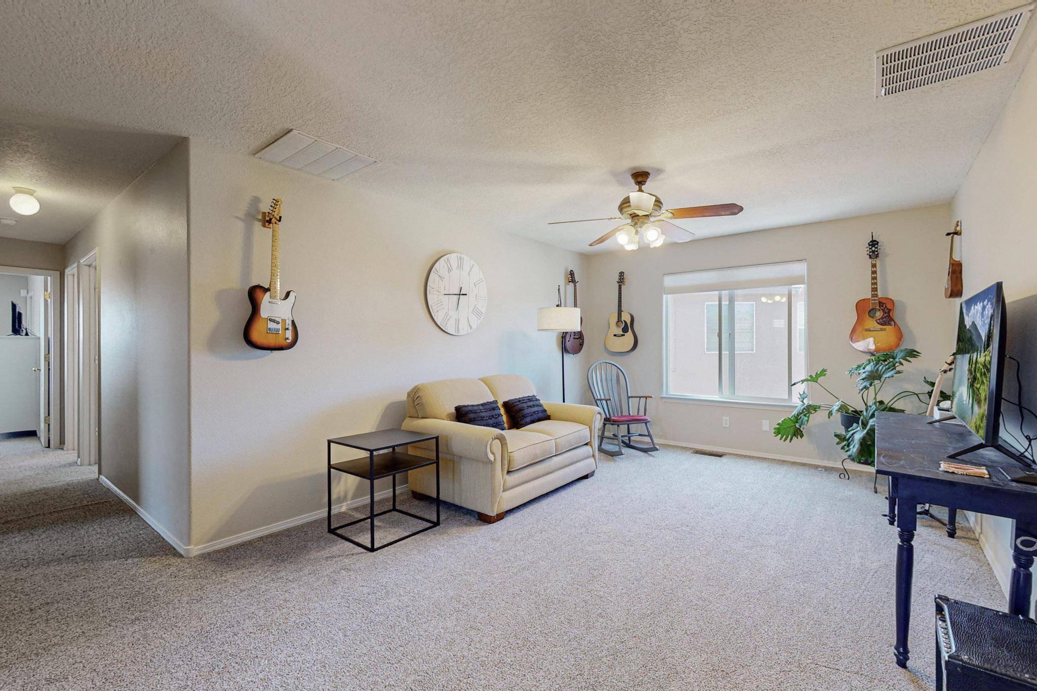 609 Teresa Court SE