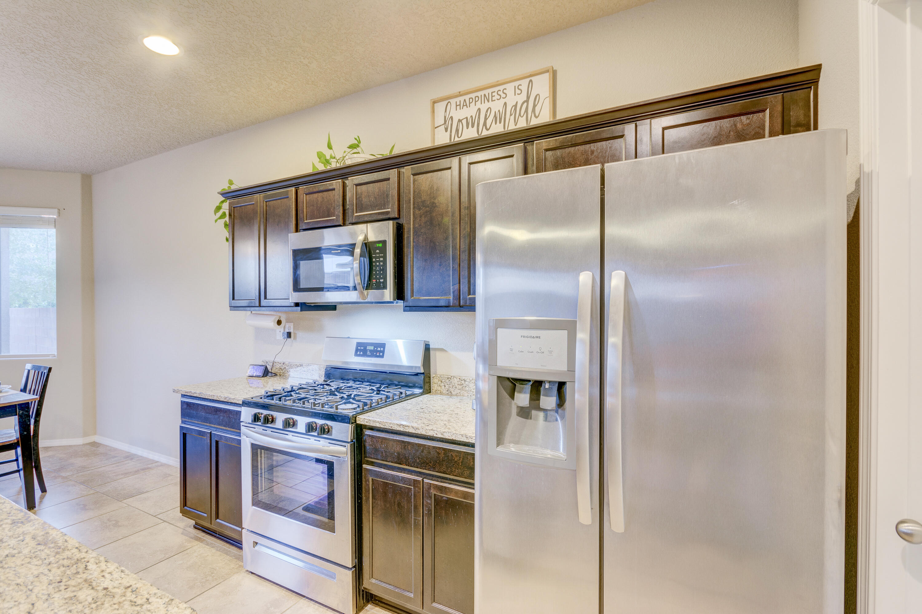 9301 Silver Mesa Street NW