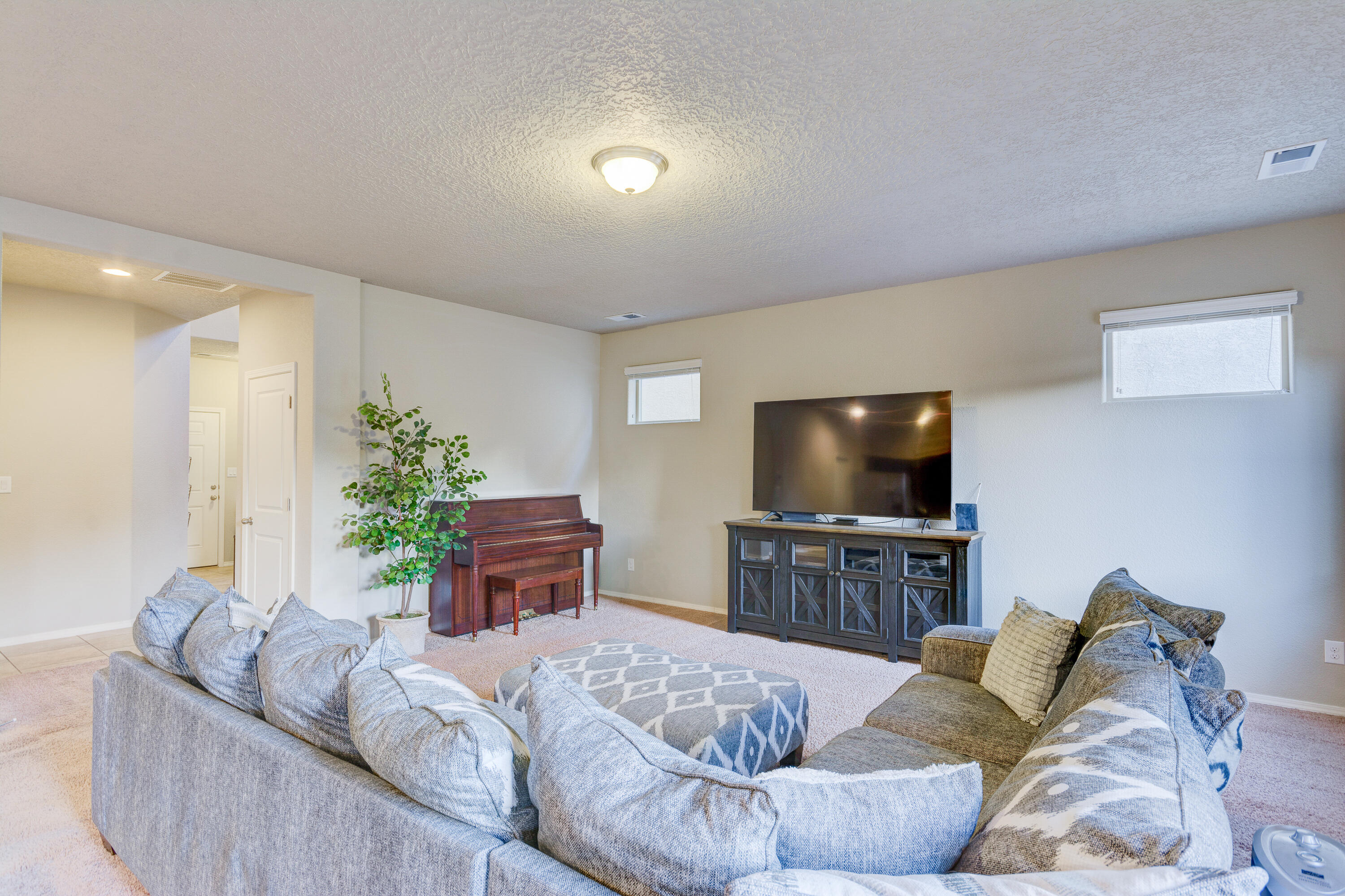 9301 Silver Mesa Street NW