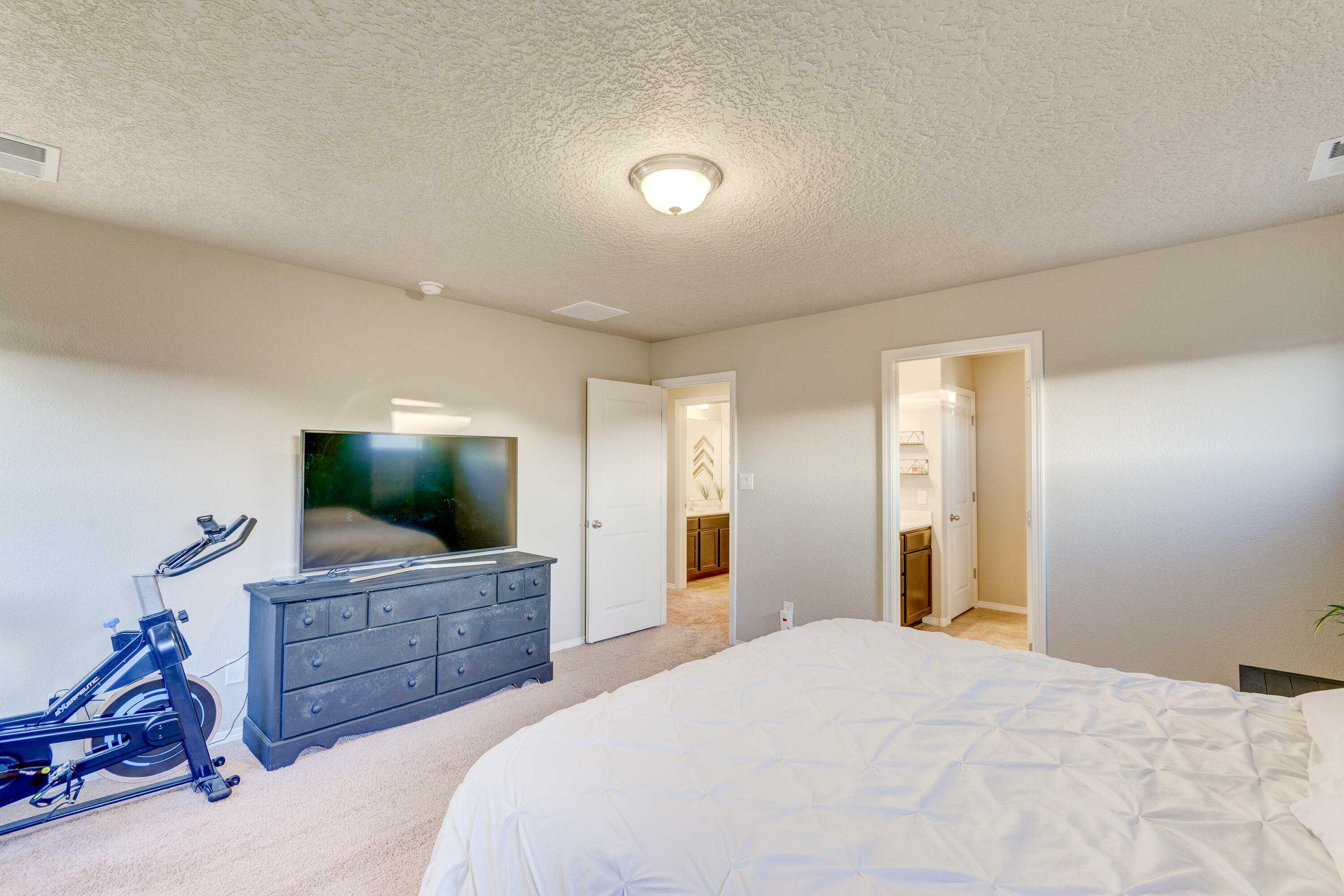 9301 Silver Mesa Street NW