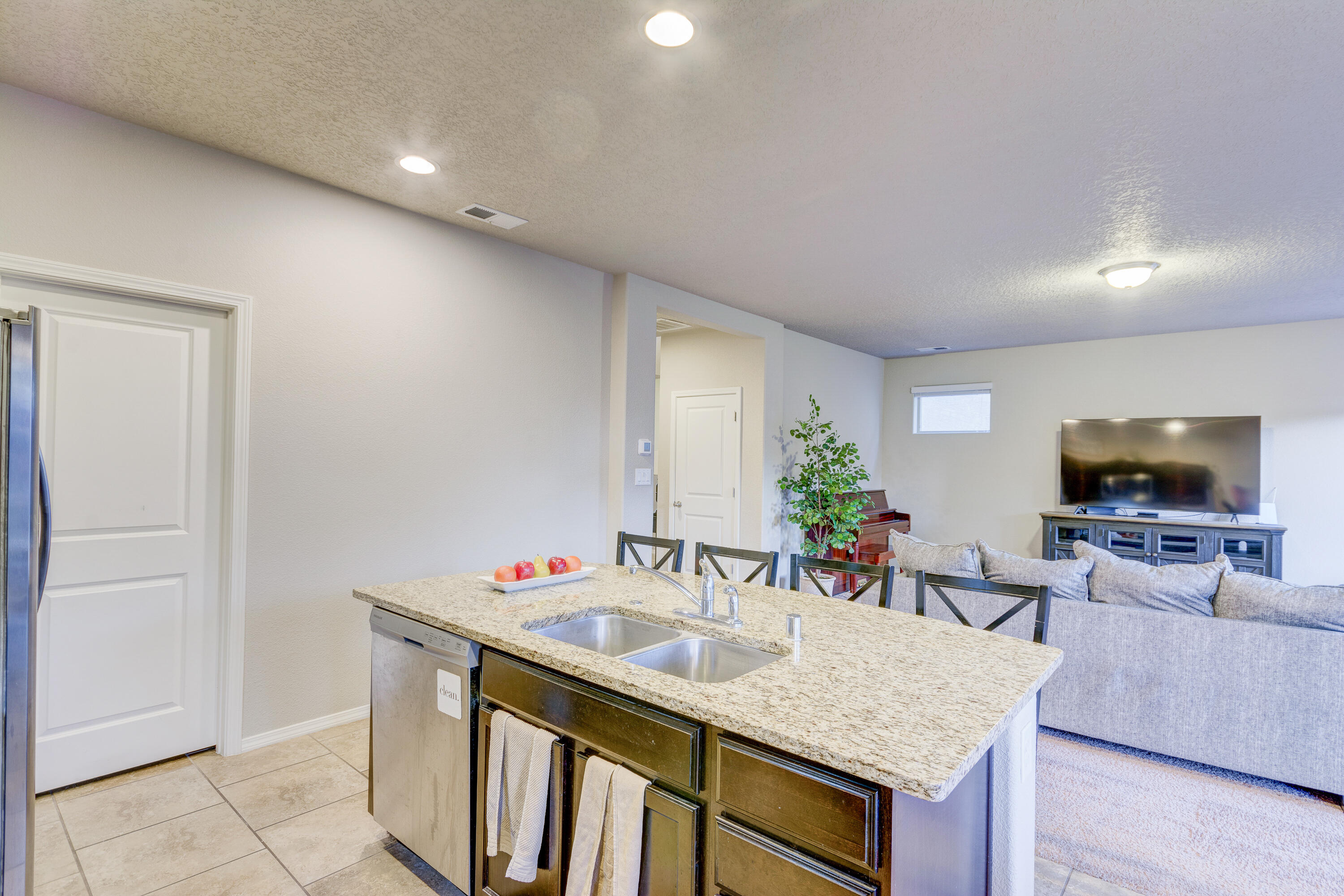 9301 Silver Mesa Street NW