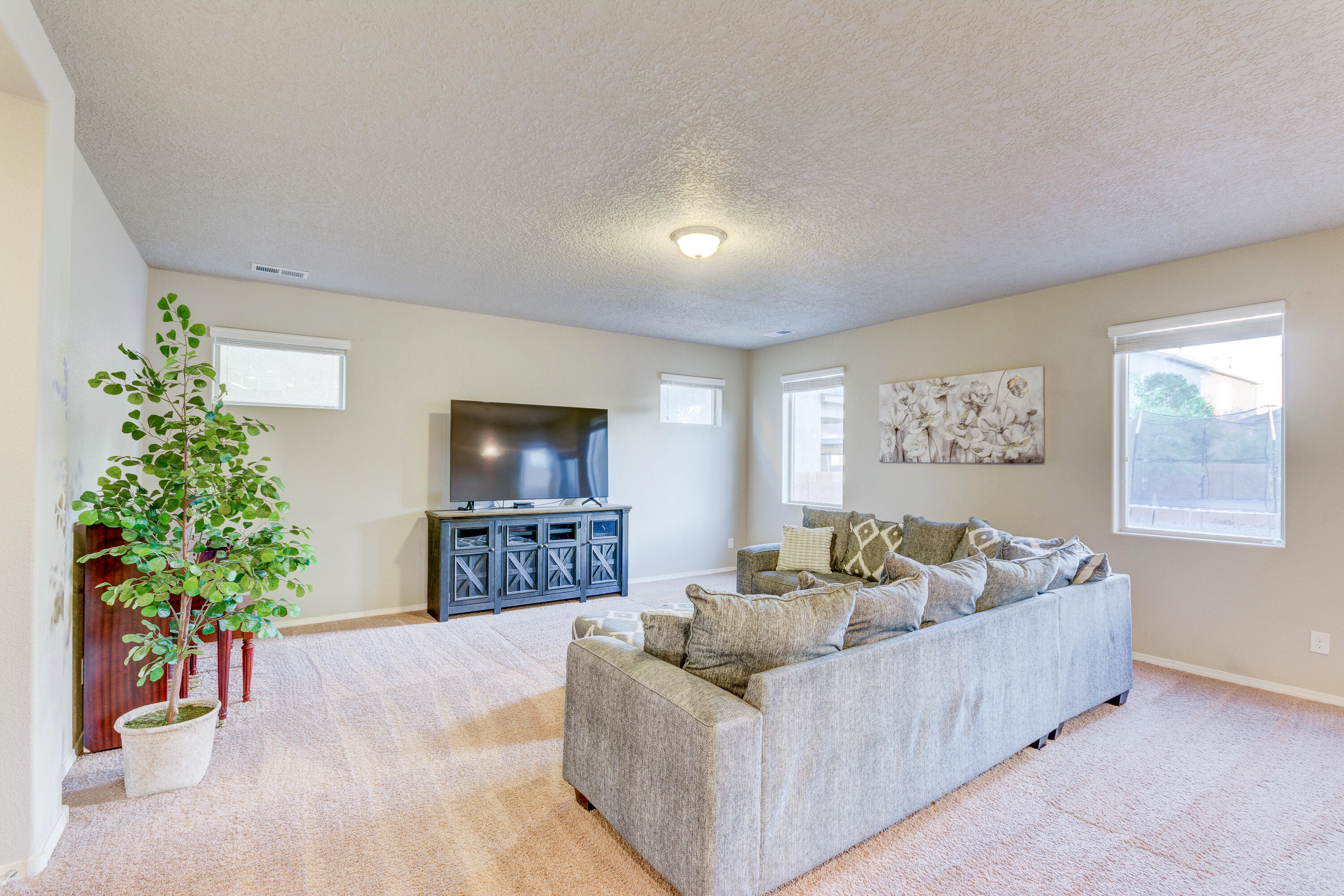 9301 Silver Mesa Street NW