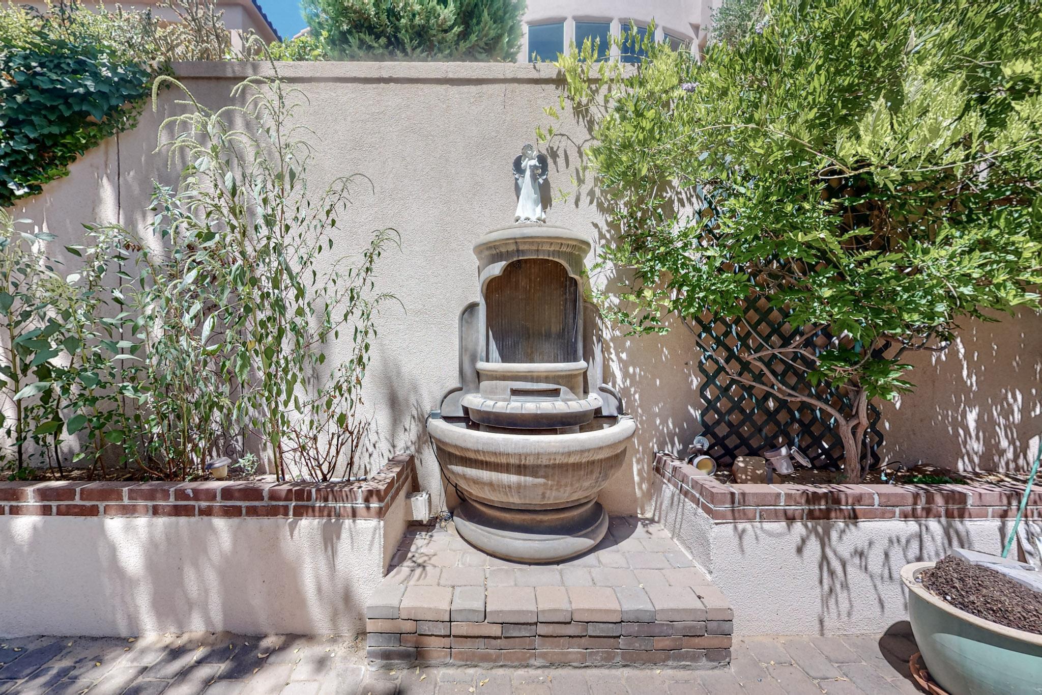 916 Nicholas Court